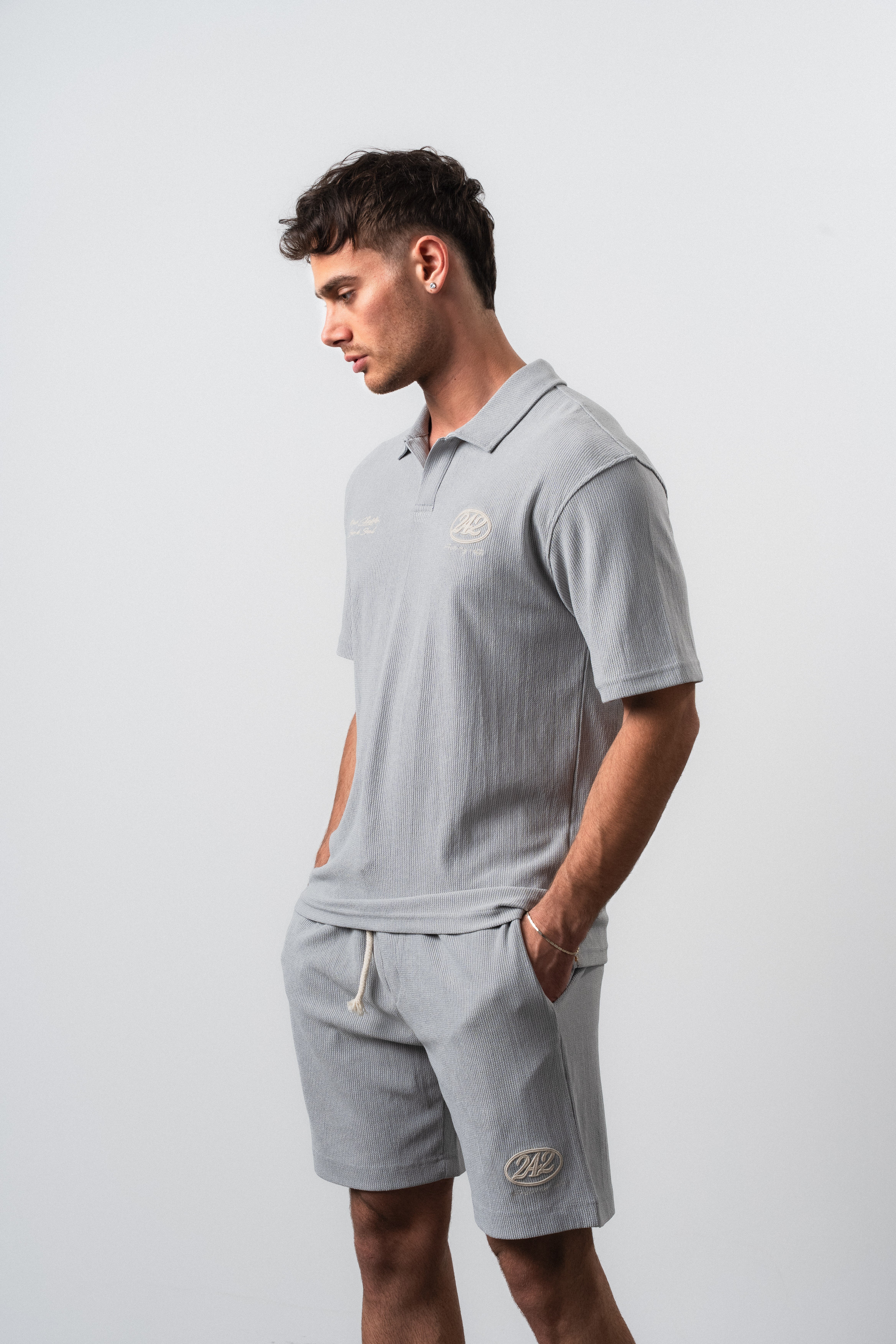 Erkek 242 Nakışlı Regular Fit T-Shirt Gri