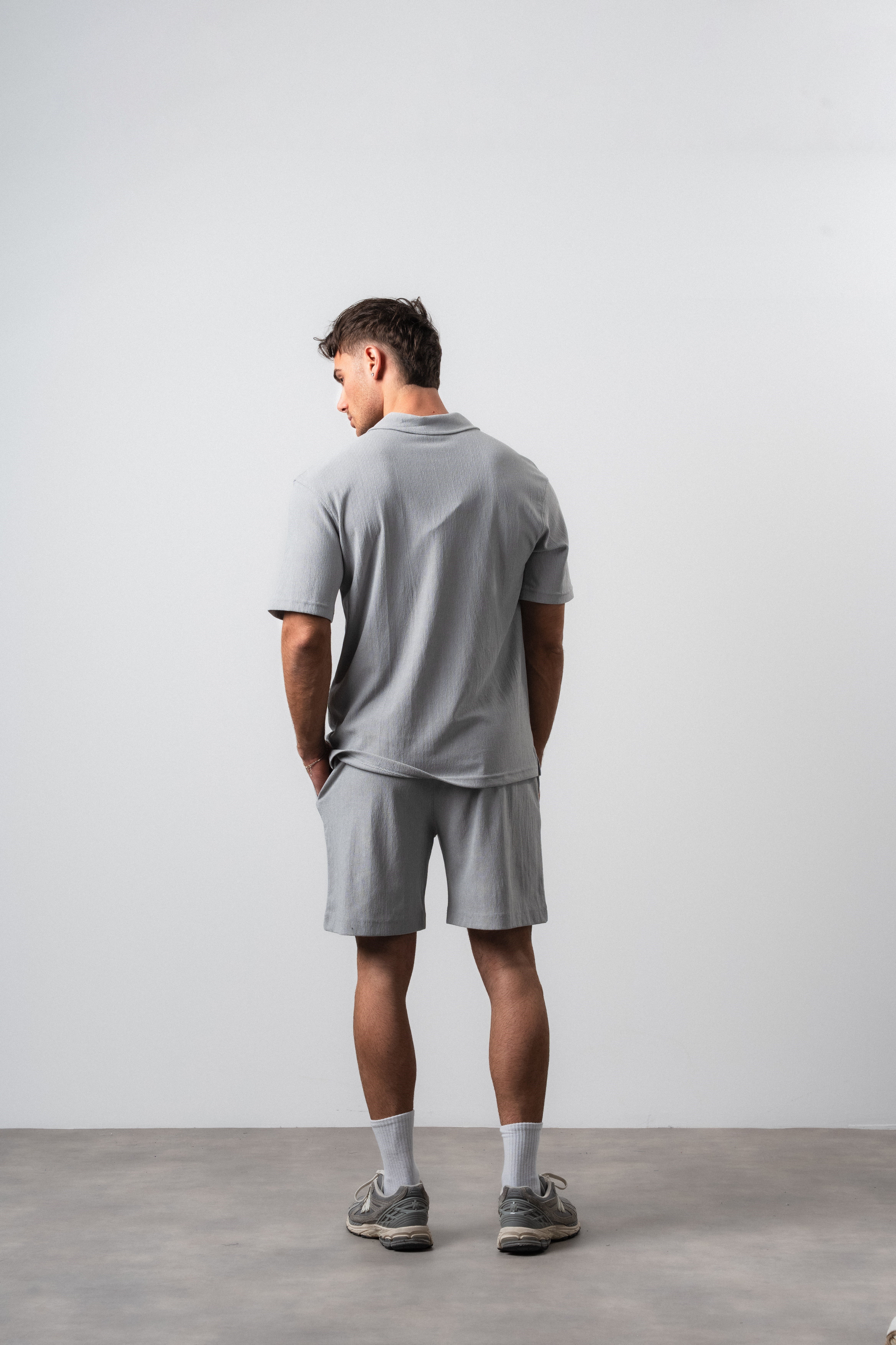 Erkek 242 Nakışlı Regular Fit T-Shirt Şort Takım Gri