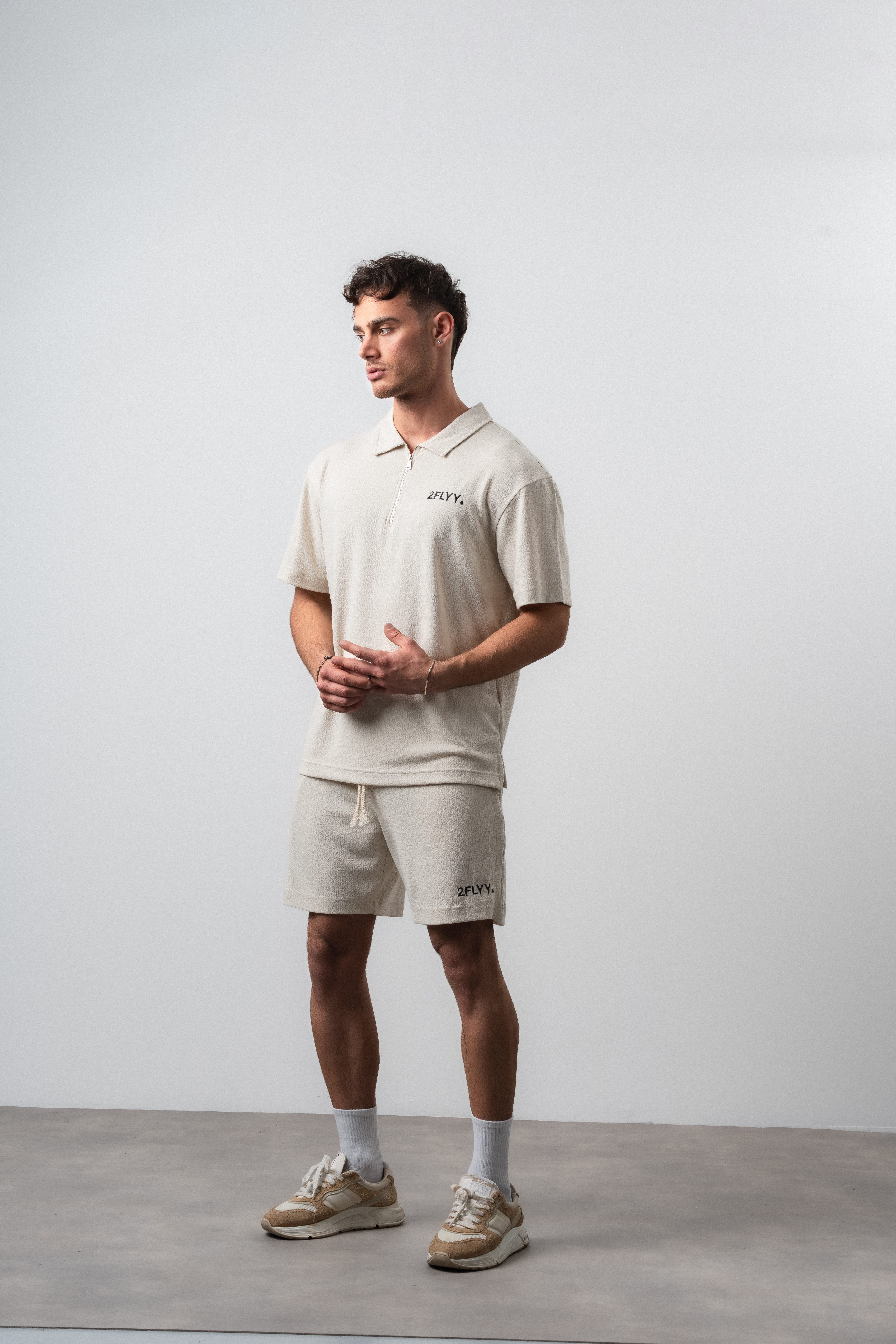 Erkek 2FLYY Yazılı Yarım Fermuarlı Regular Fit T-Shirt Şort Takım Bej