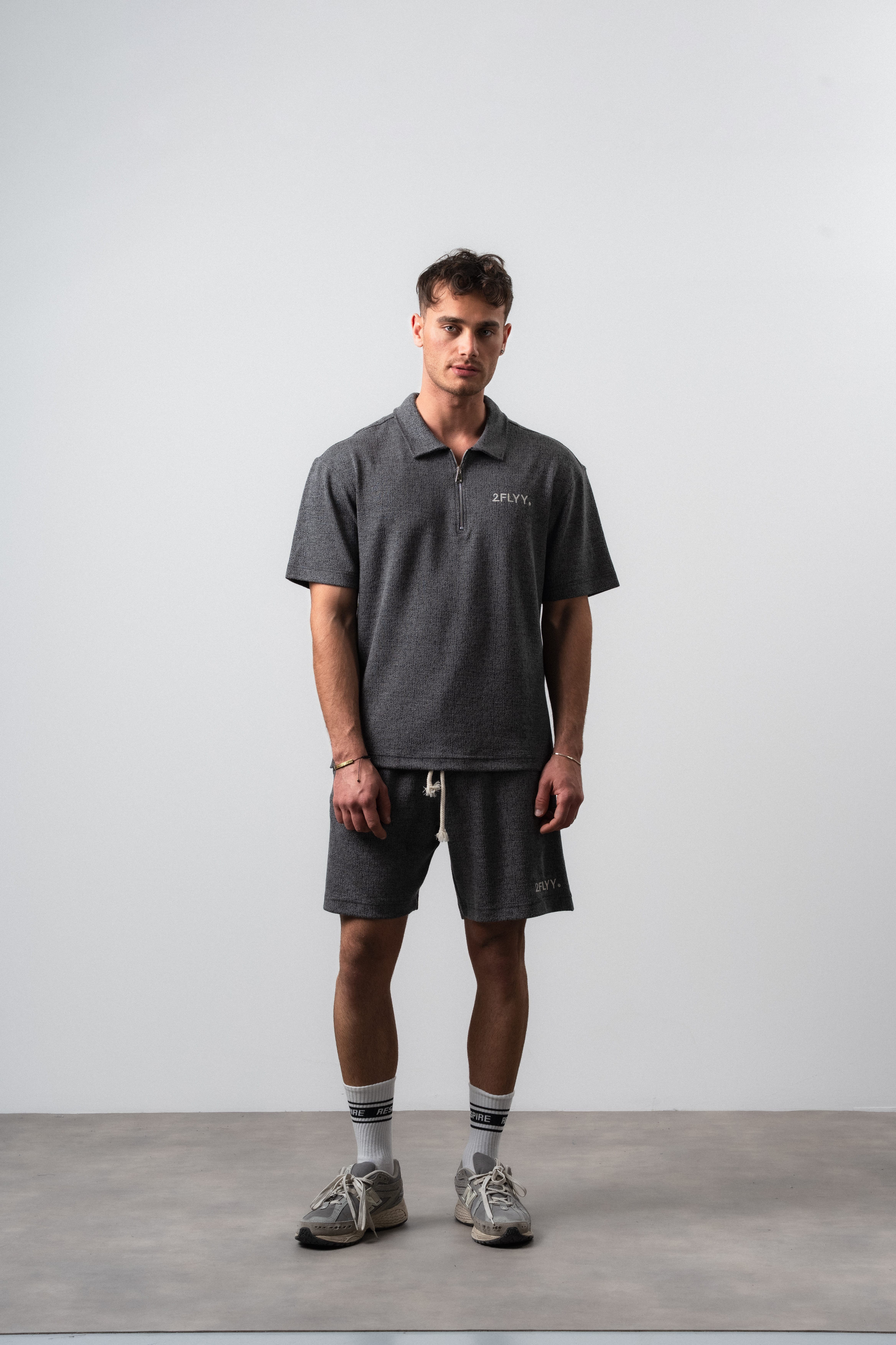 Erkek 2FLYY Yazılı Yarım Fermuarlı Regular Fit T-Shirt Şort Takım Siyah