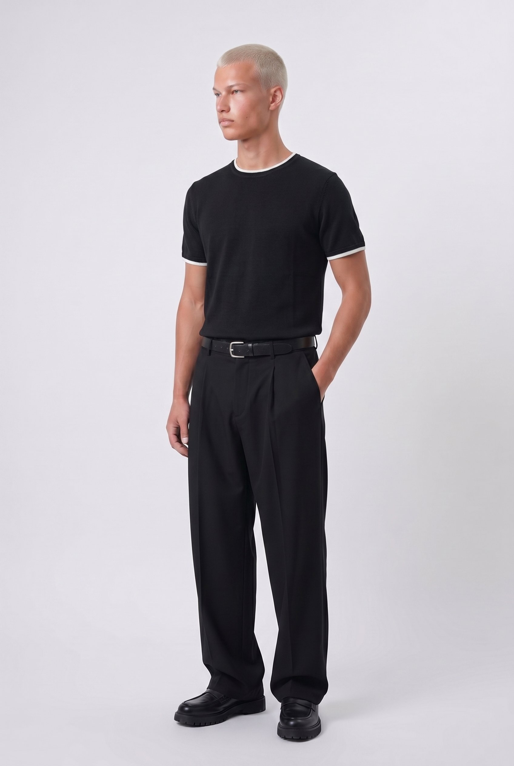 Erkek Bisiklet Yaka Regular Fit Triko T-Shirt Siyah