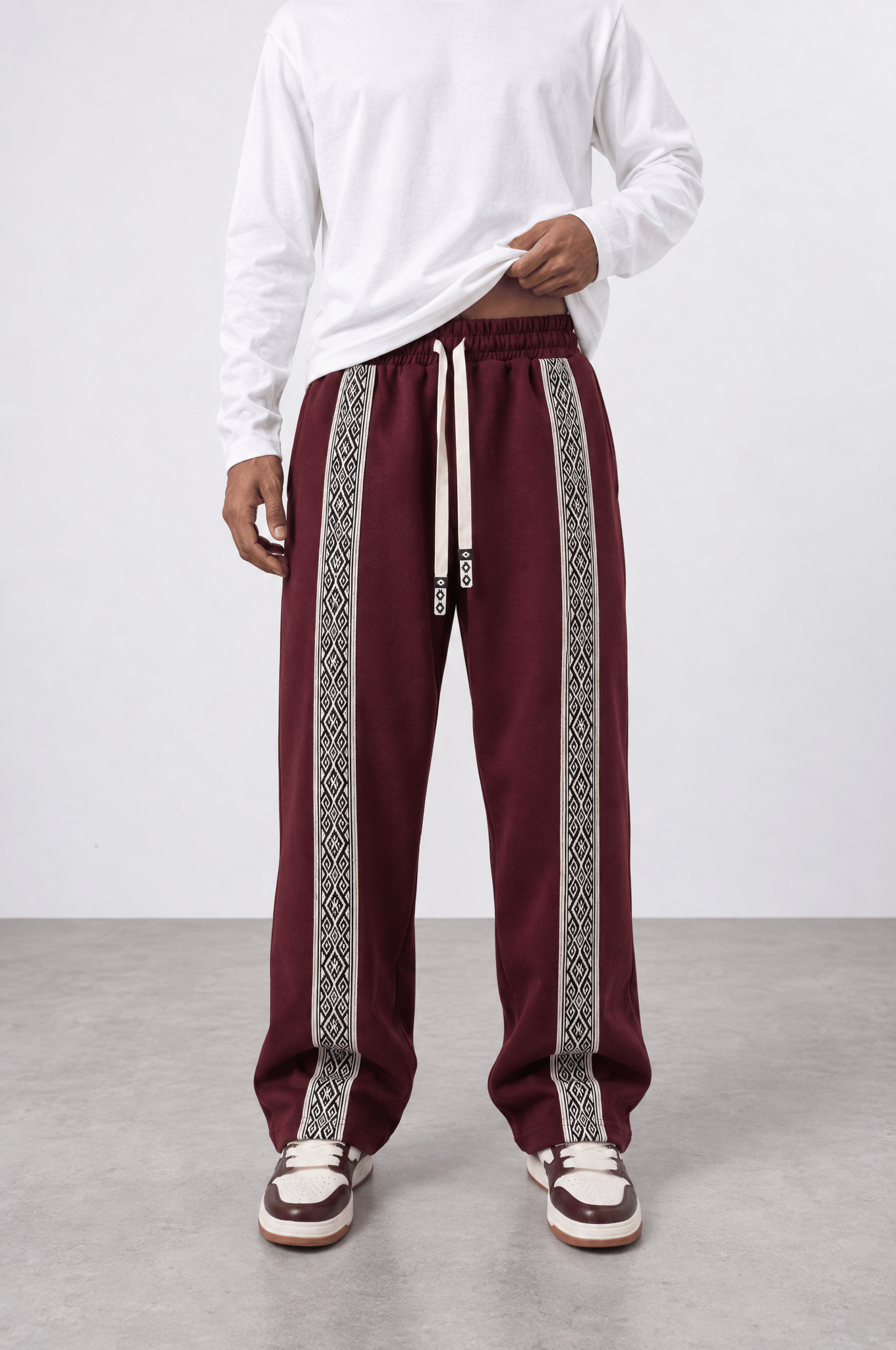 Erkek Etnik Şerit Detaylı Doubleface Baggy Eşofman Altı Bordo