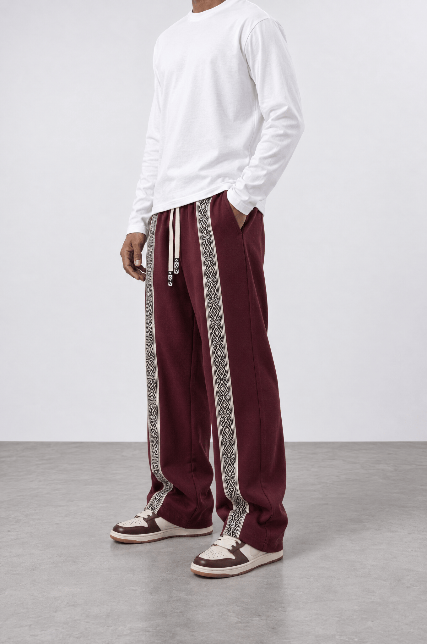 Erkek Etnik Şerit Detaylı Doubleface Baggy Eşofman Altı Bordo
