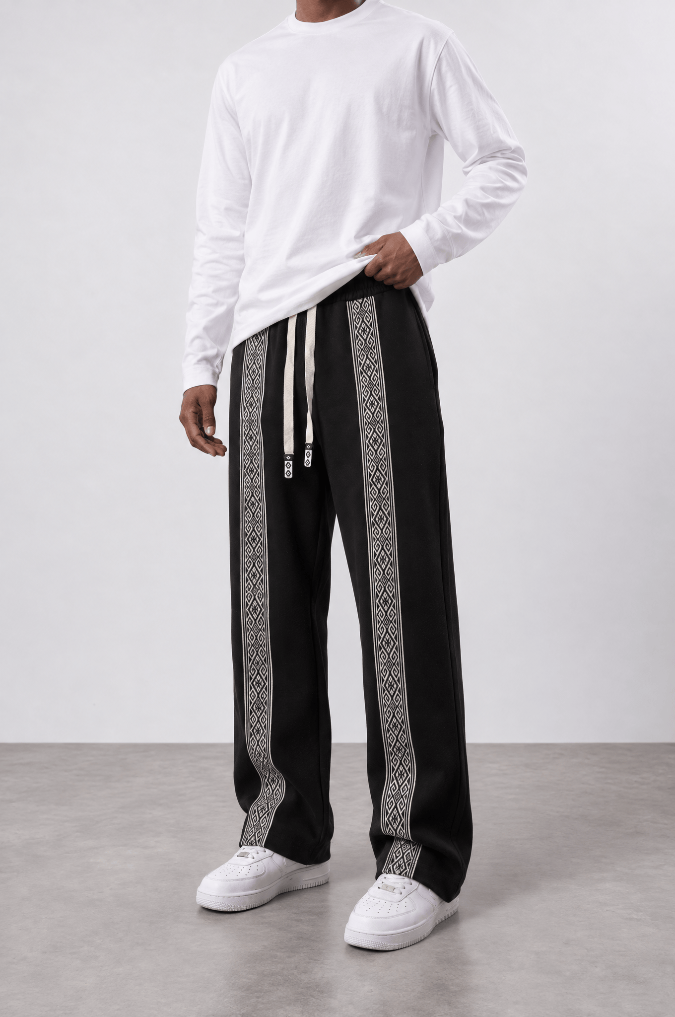 Erkek Etnik Şerit Detaylı Doubleface Baggy Eşofman Altı Siyah