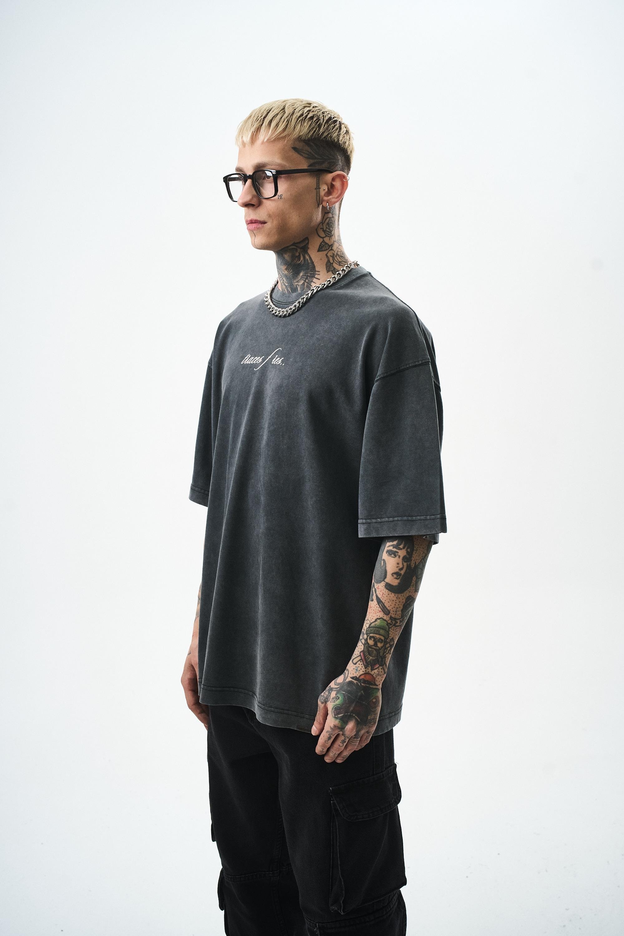 erkek-eyes-baskili-yikamali-oversize-t-2ea609.jpg