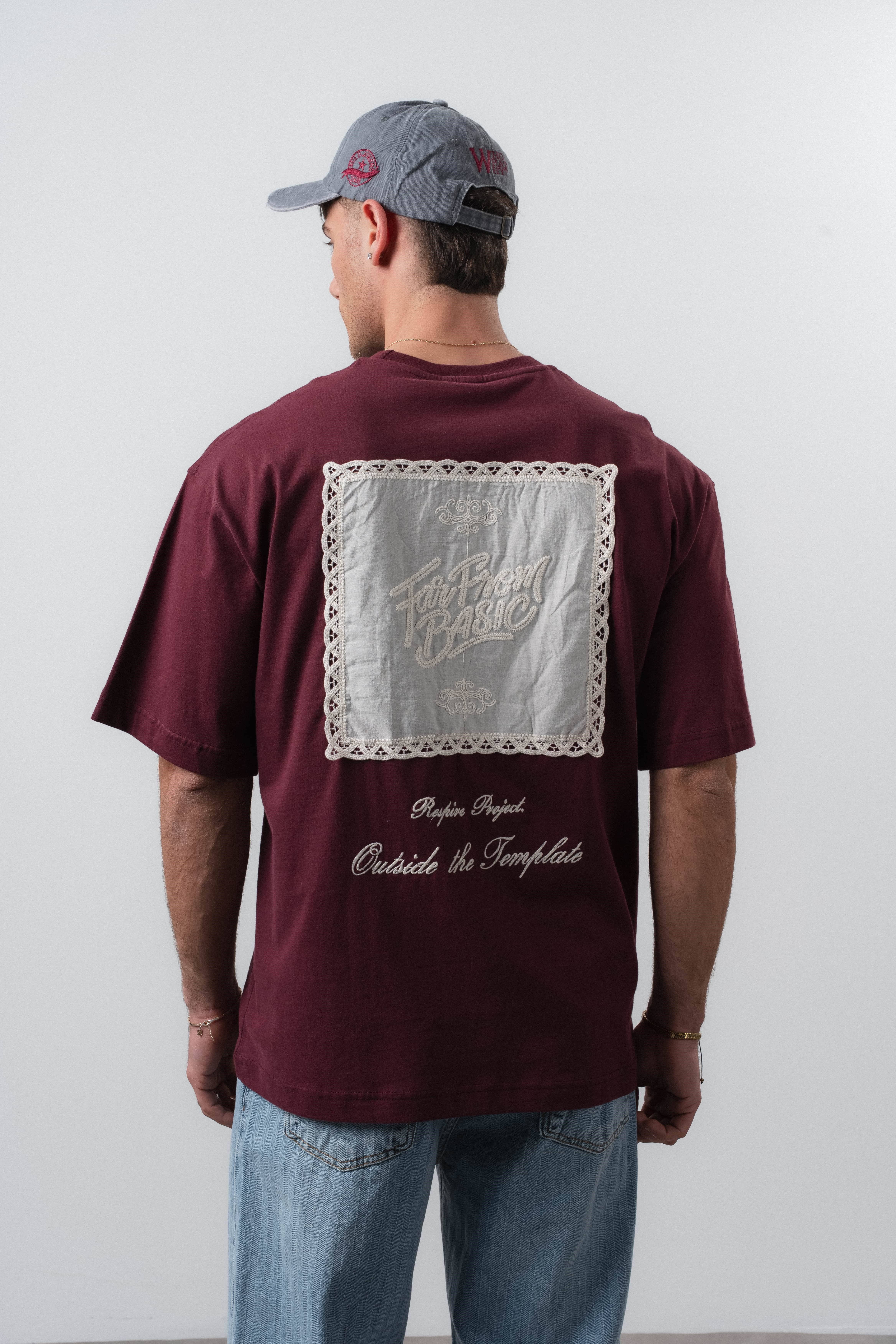 Erkek Far From Basic Nakışlı Oversize T-Shirt Bordo