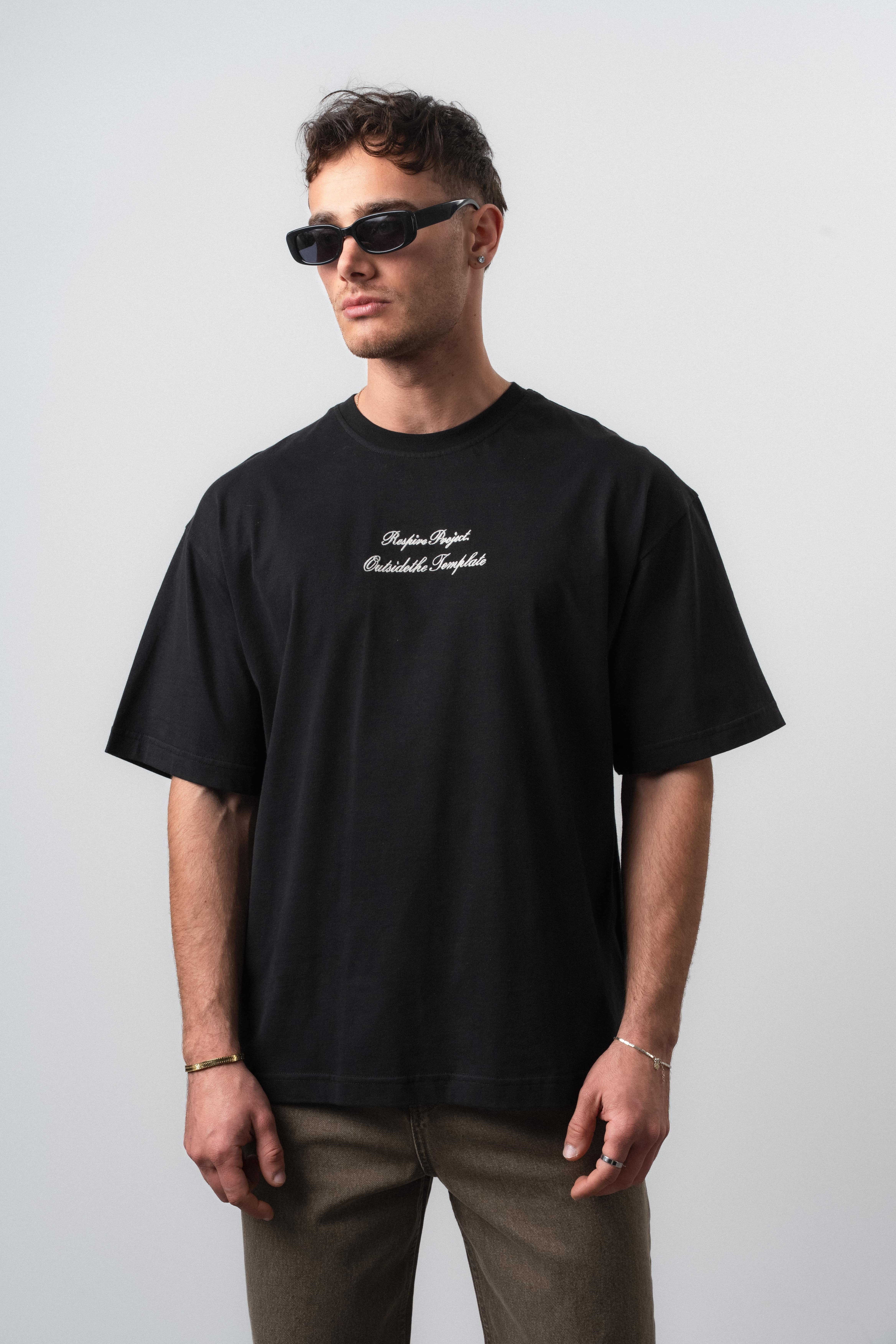 Erkek Far From Basic Nakışlı Oversize T-Shirt Siyah