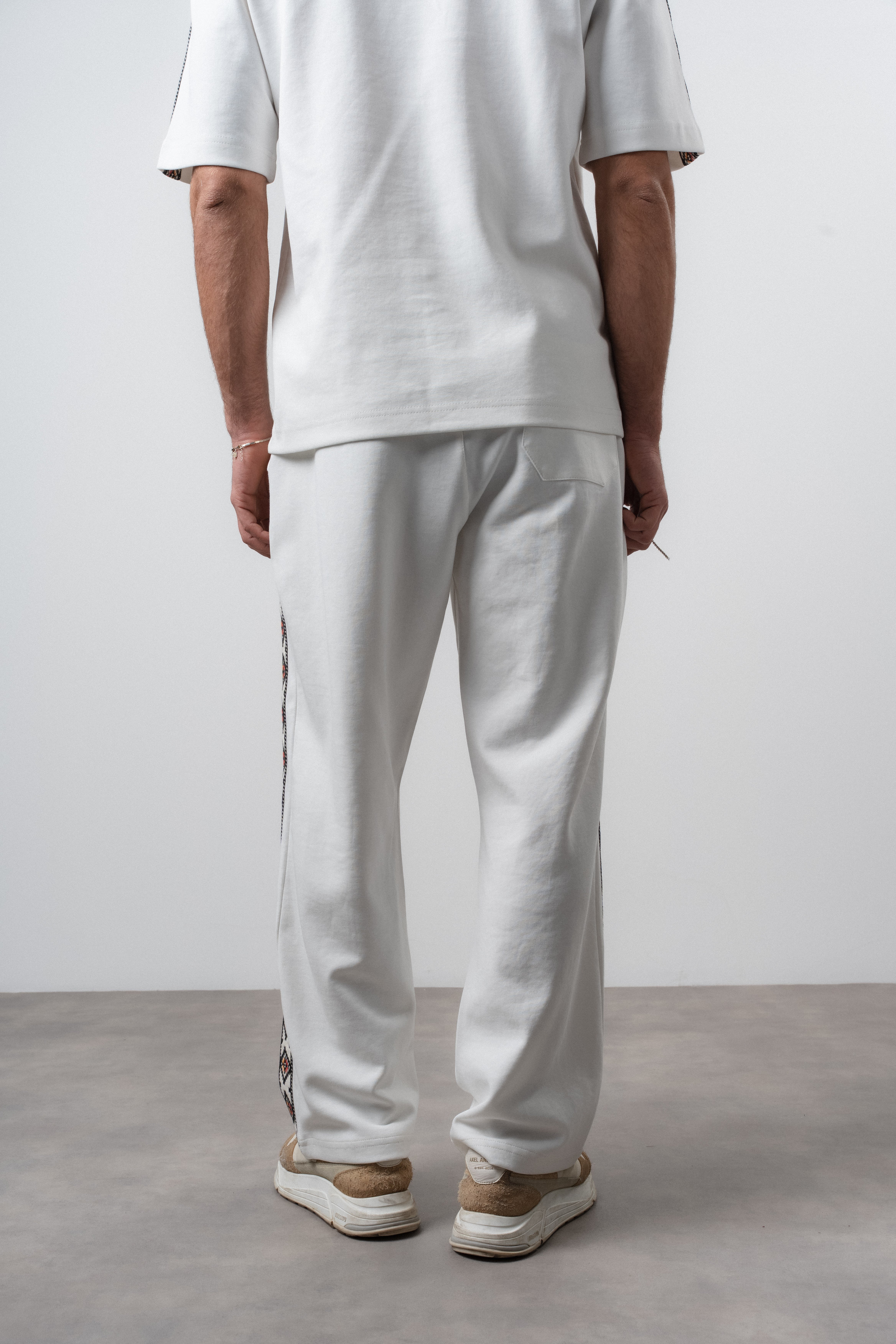 Erkek Far From Basic Şerit Detaylı Baggy Eşofman Altı Ekru