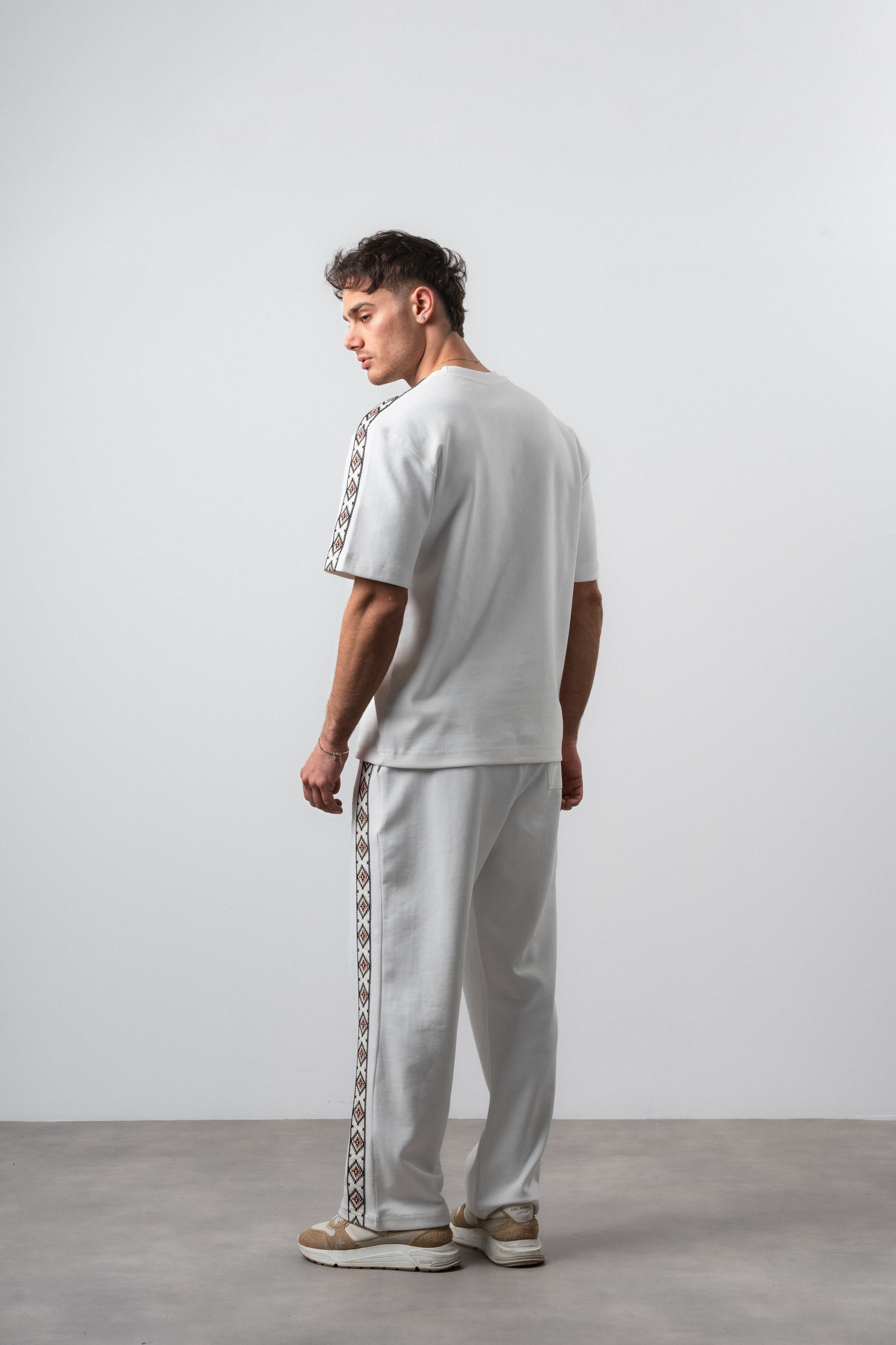 Erkek Far From Basic Şerit Detaylı Regular Fit T-Shirt Pantolon Takım Ekru