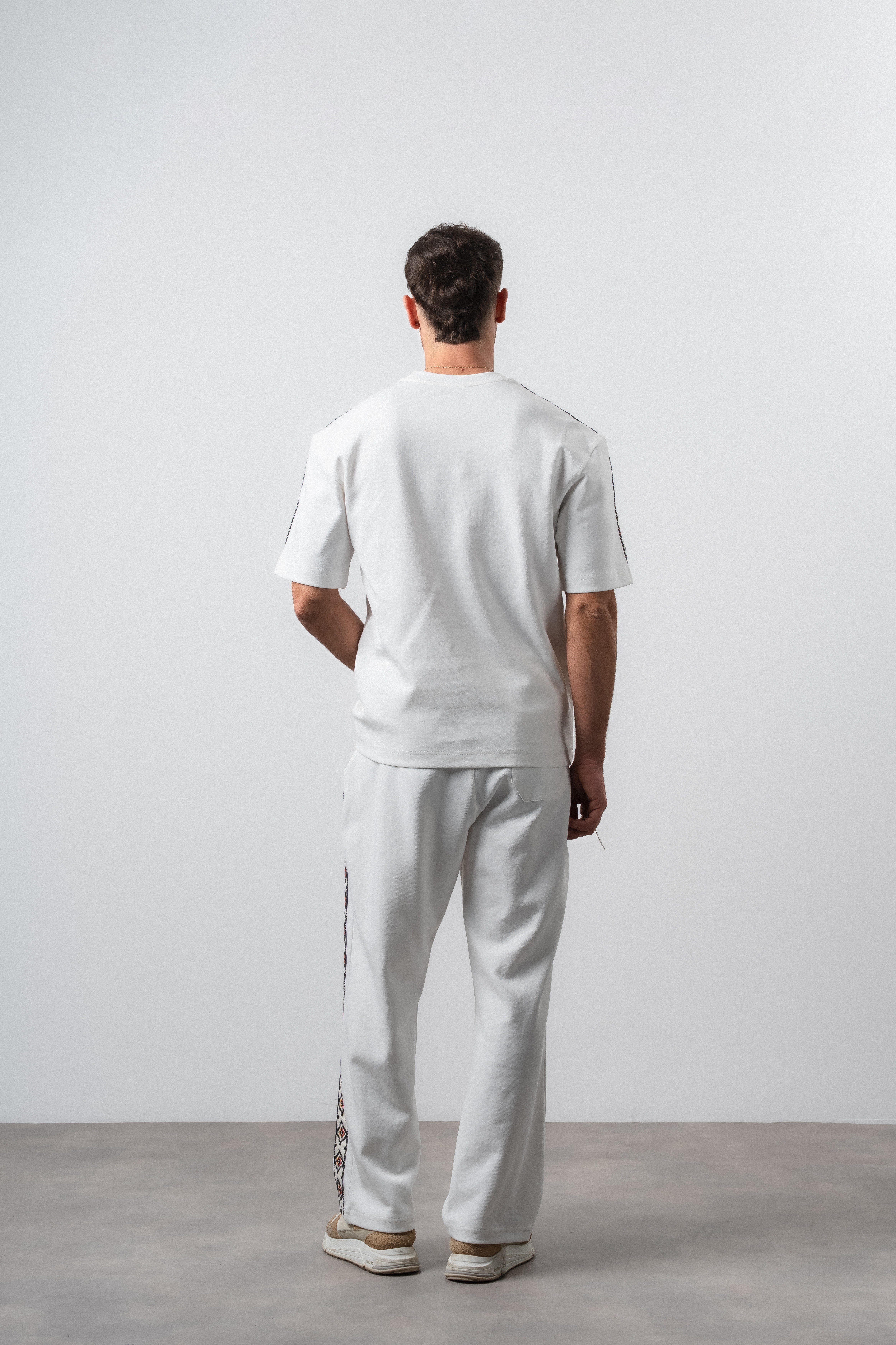 Erkek Far From Basic Şerit Detaylı Regular Fit T-Shirt Pantolon Takım Ekru