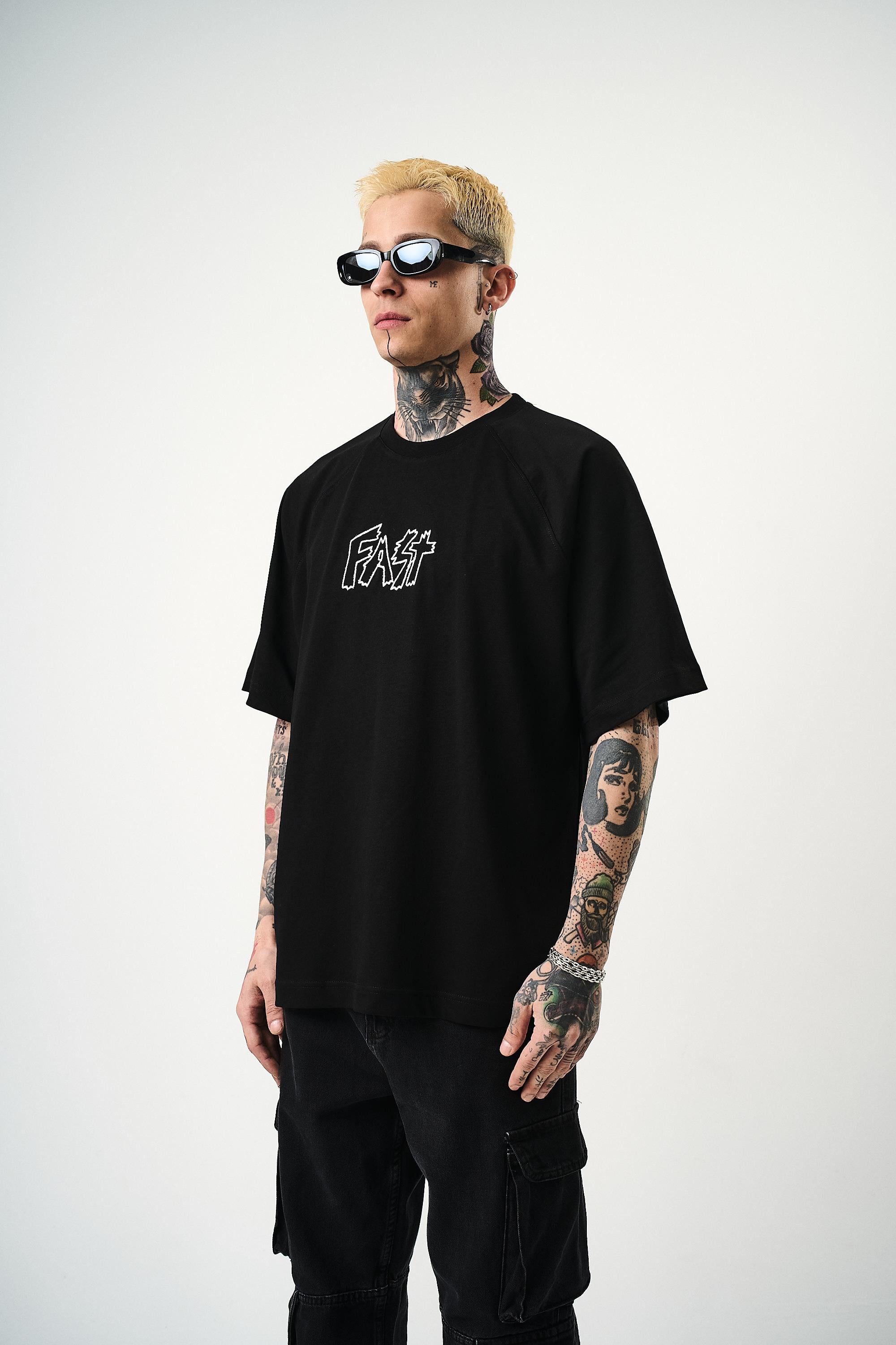 Erkek Fast Nakışlı Oversize T-Shirt Siyah