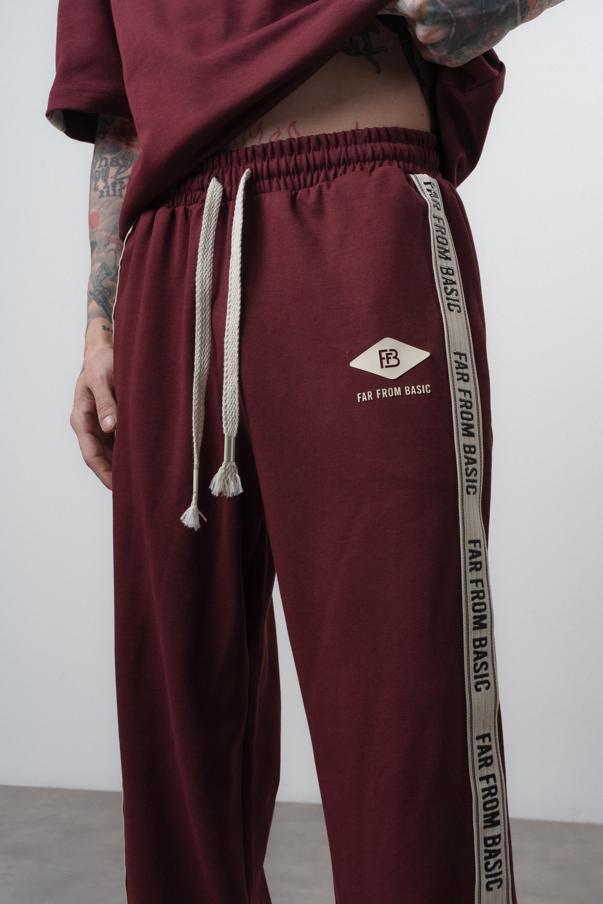 Erkek FFB Şerit Detaylı Regular Fit Eşofman Takımı Bordo