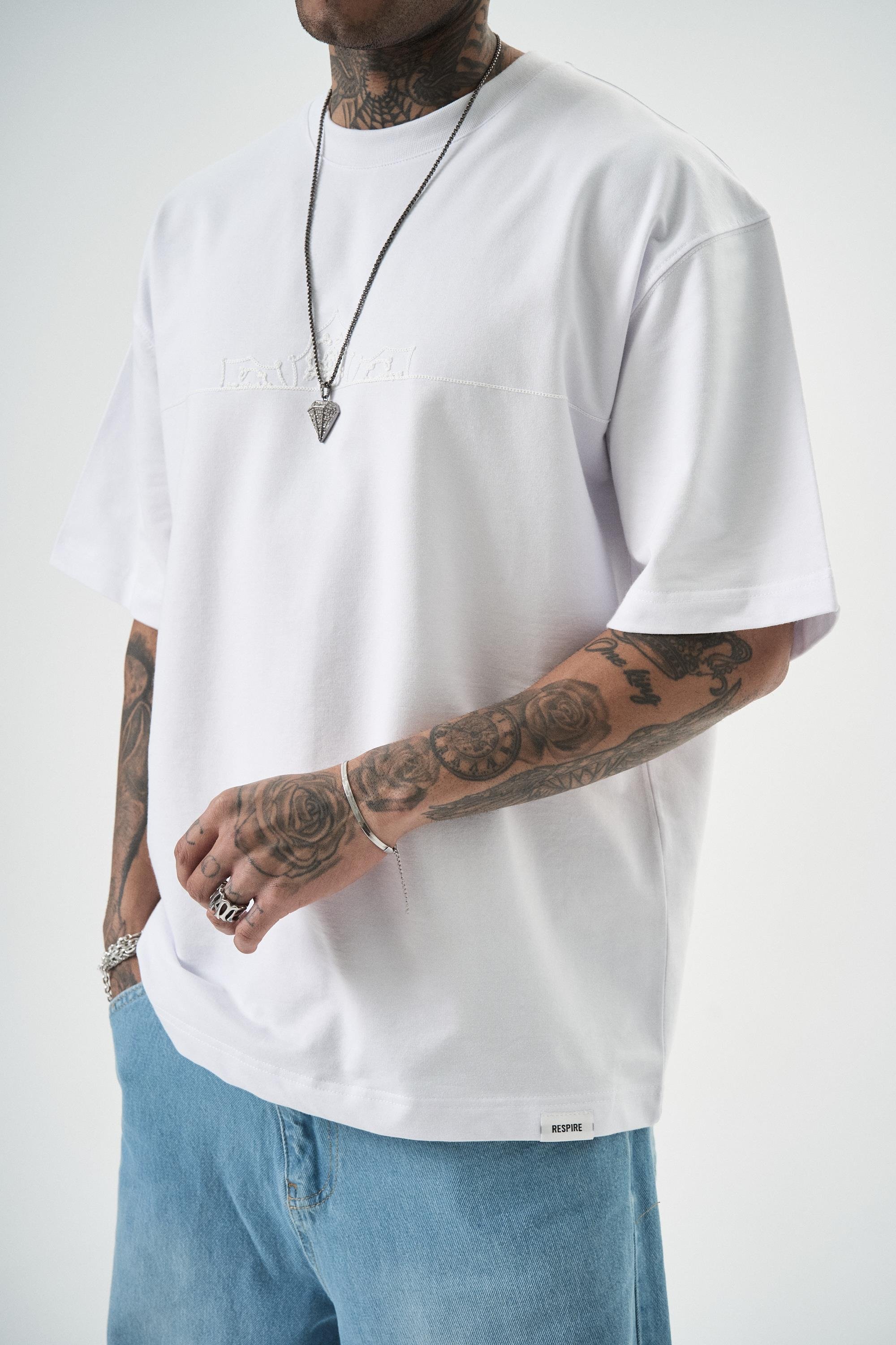erkek-focus-nakis-detayli-oversize-t-s-a6c-43.jpg