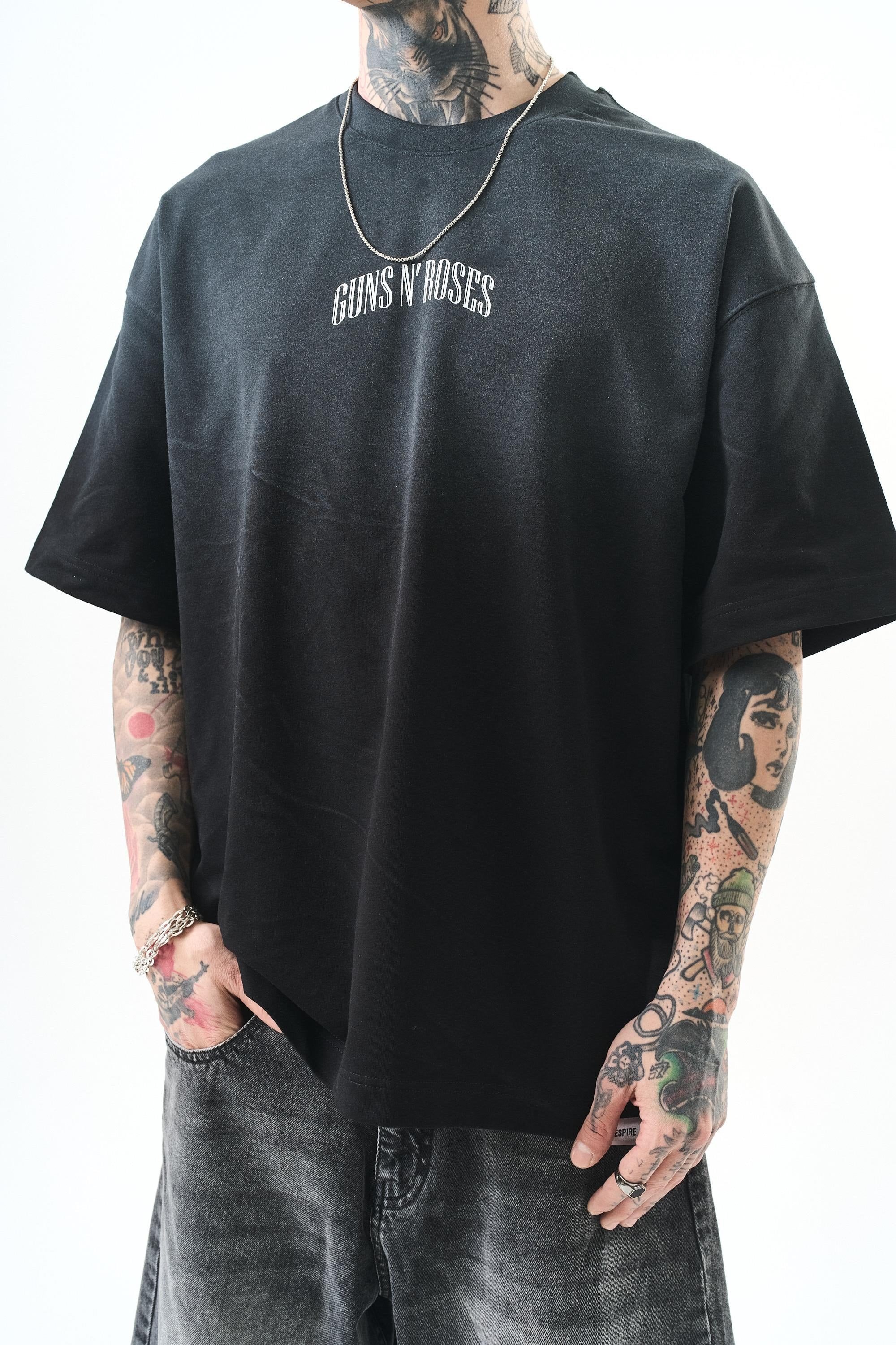 erkek-guns-roses-baskili-oversize-t-sh-5-a10e.jpg