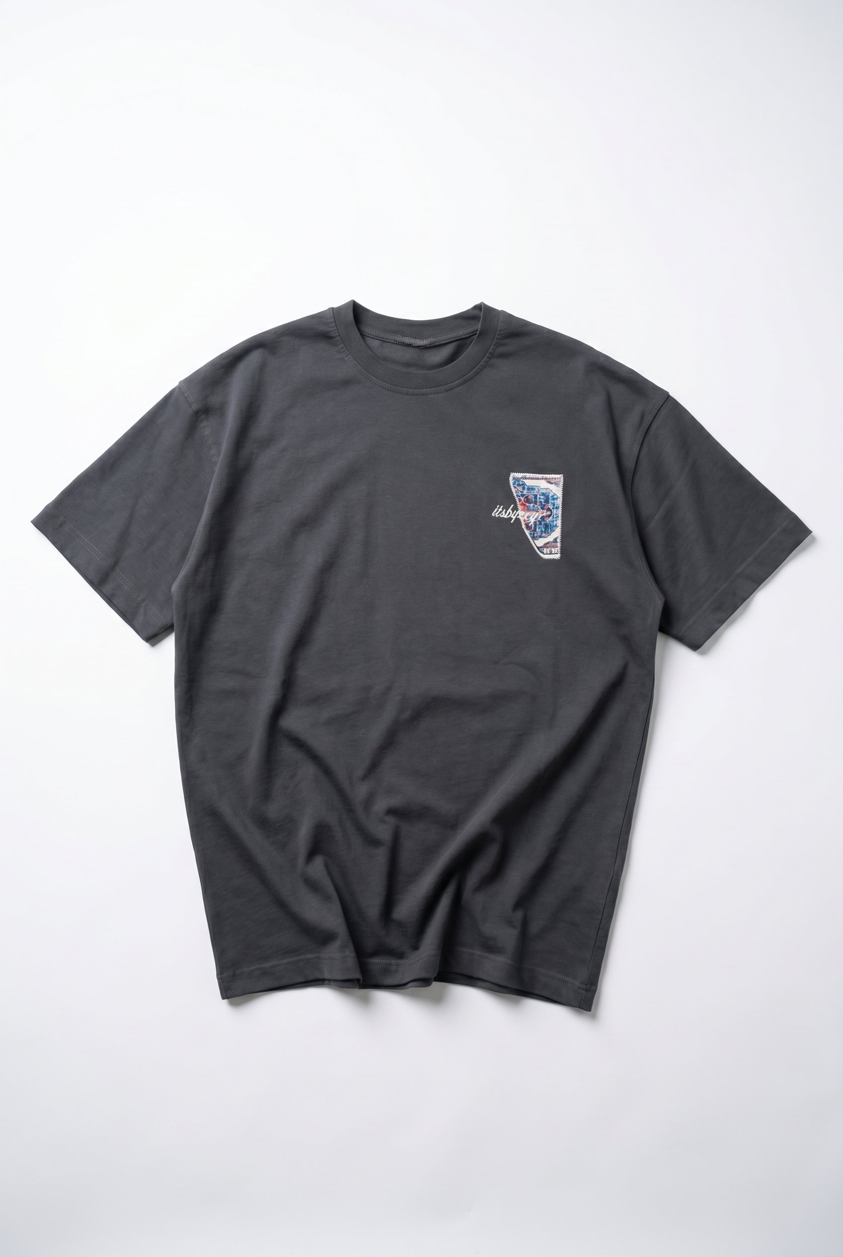 Erkek Itsbyzey Nakış Detaylı Oversize T-Shirt Füme