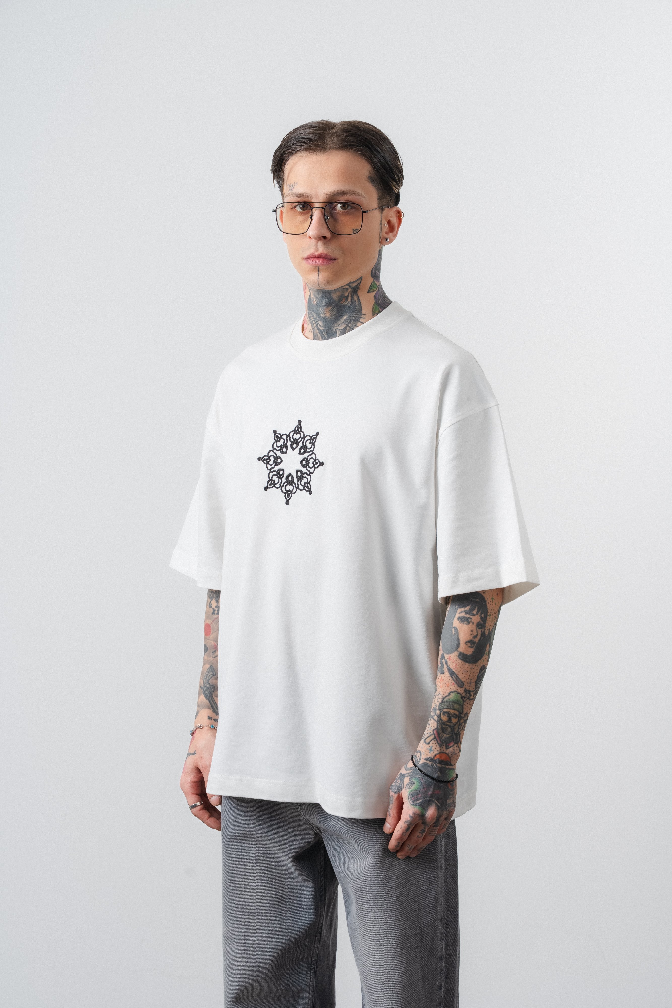 Erkek Itsbyzey Nakışlı Oversize T-Shirt Beyaz