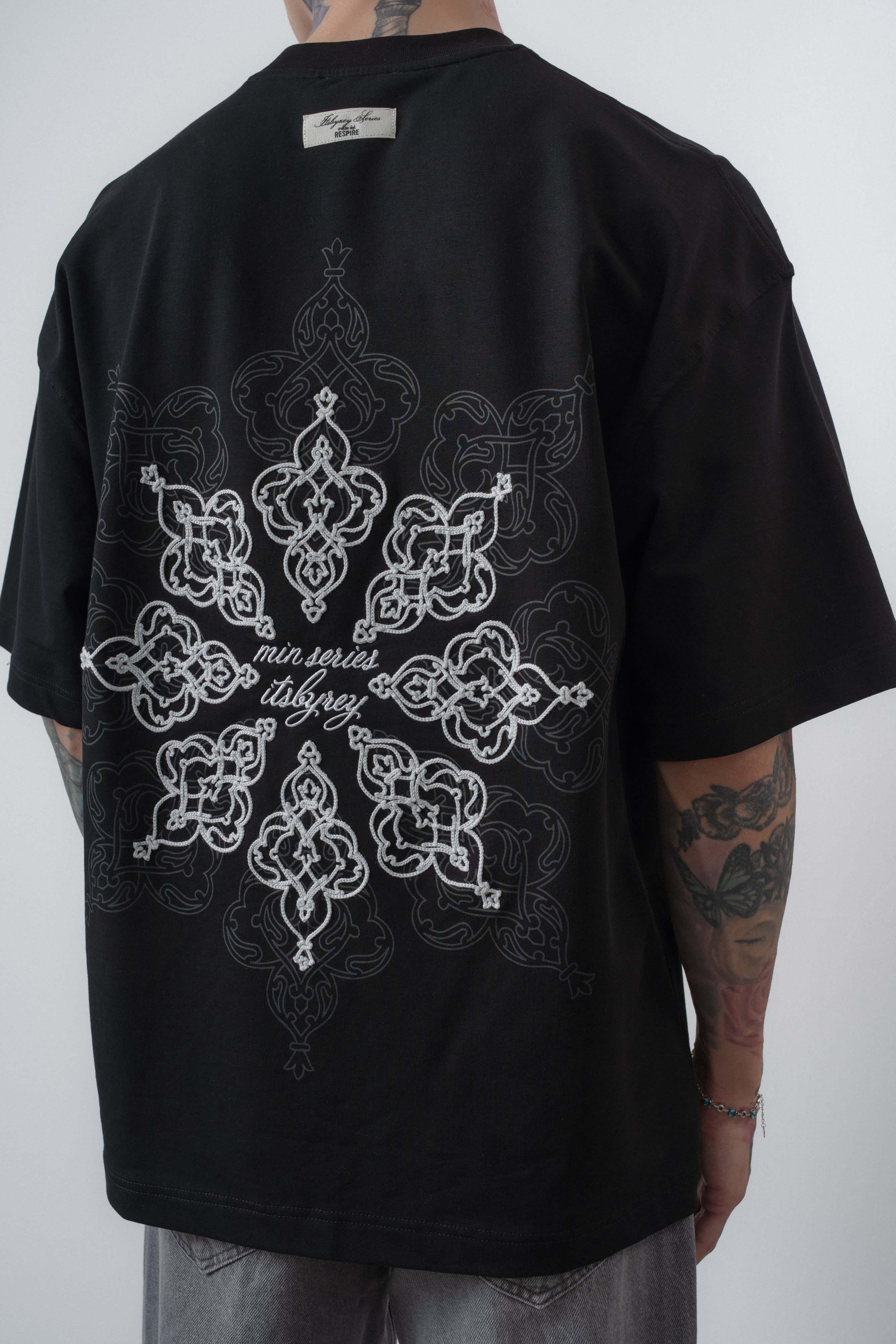 Erkek Itsbyzey Nakışlı Oversize T-Shirt Siyah