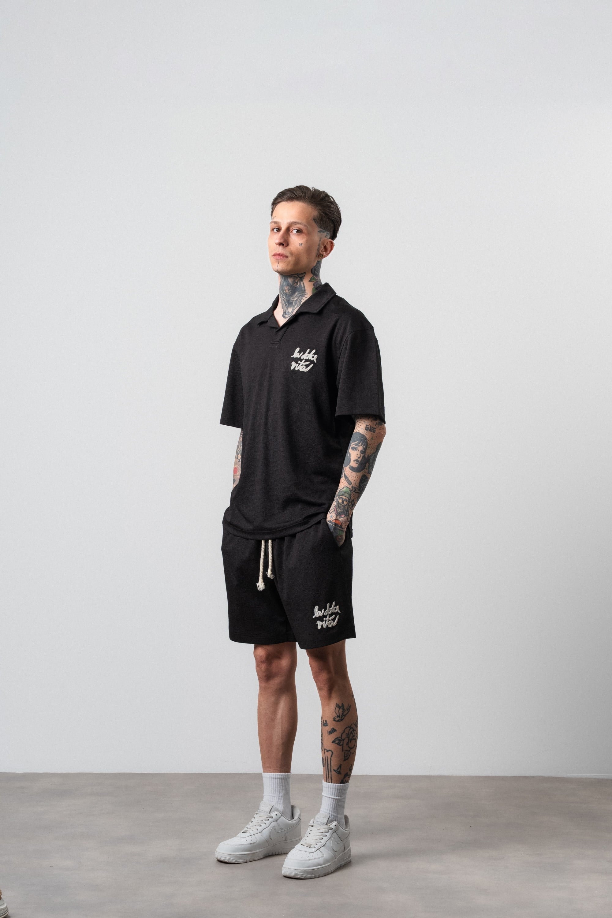 Erkek La Dolce Vita Yazılı Regular Fit T-Shirt Şort Takım Siyah