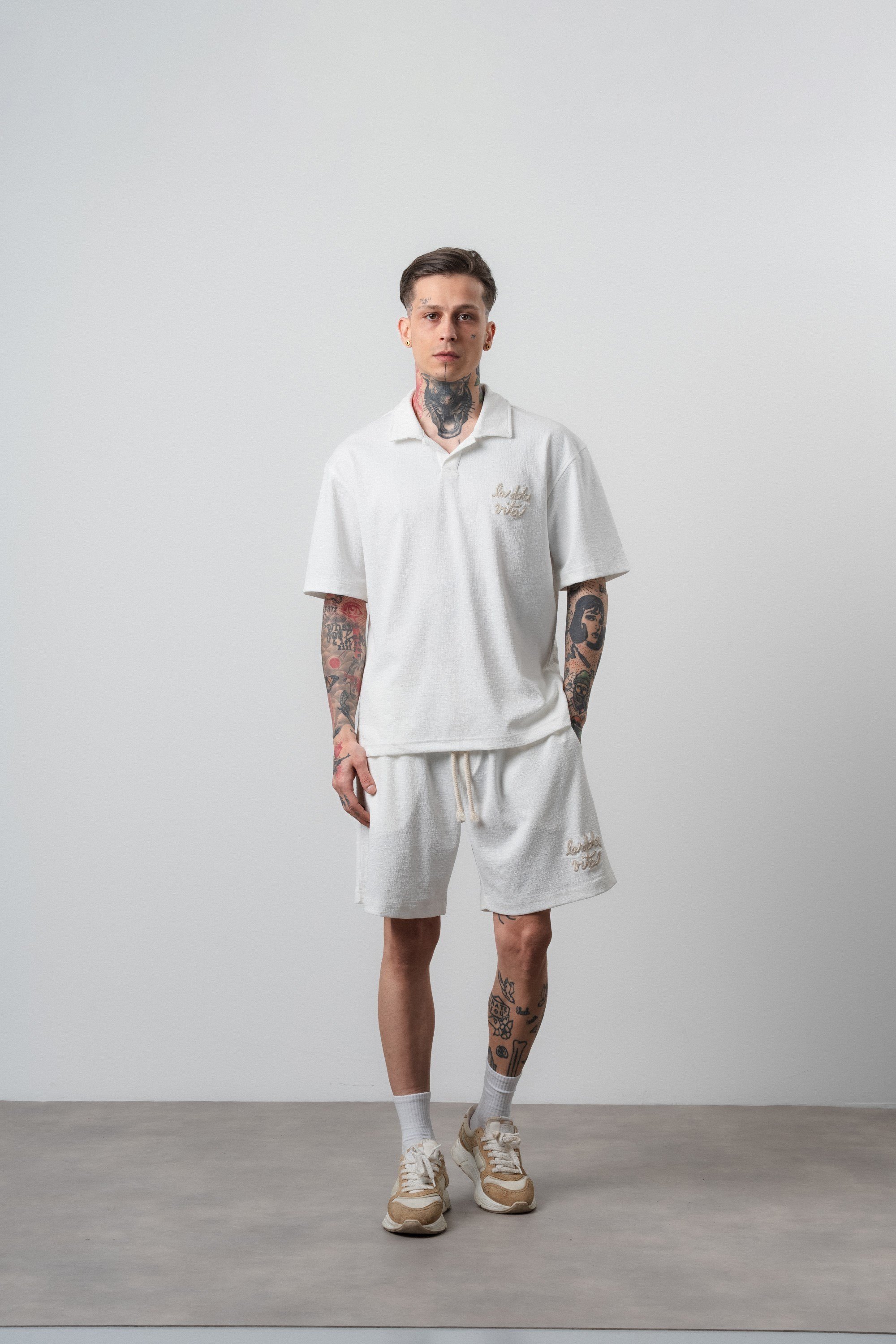 Erkek La Dolce Vita Yazılı Regular Fit T-Shirt Şort Takım Ekru