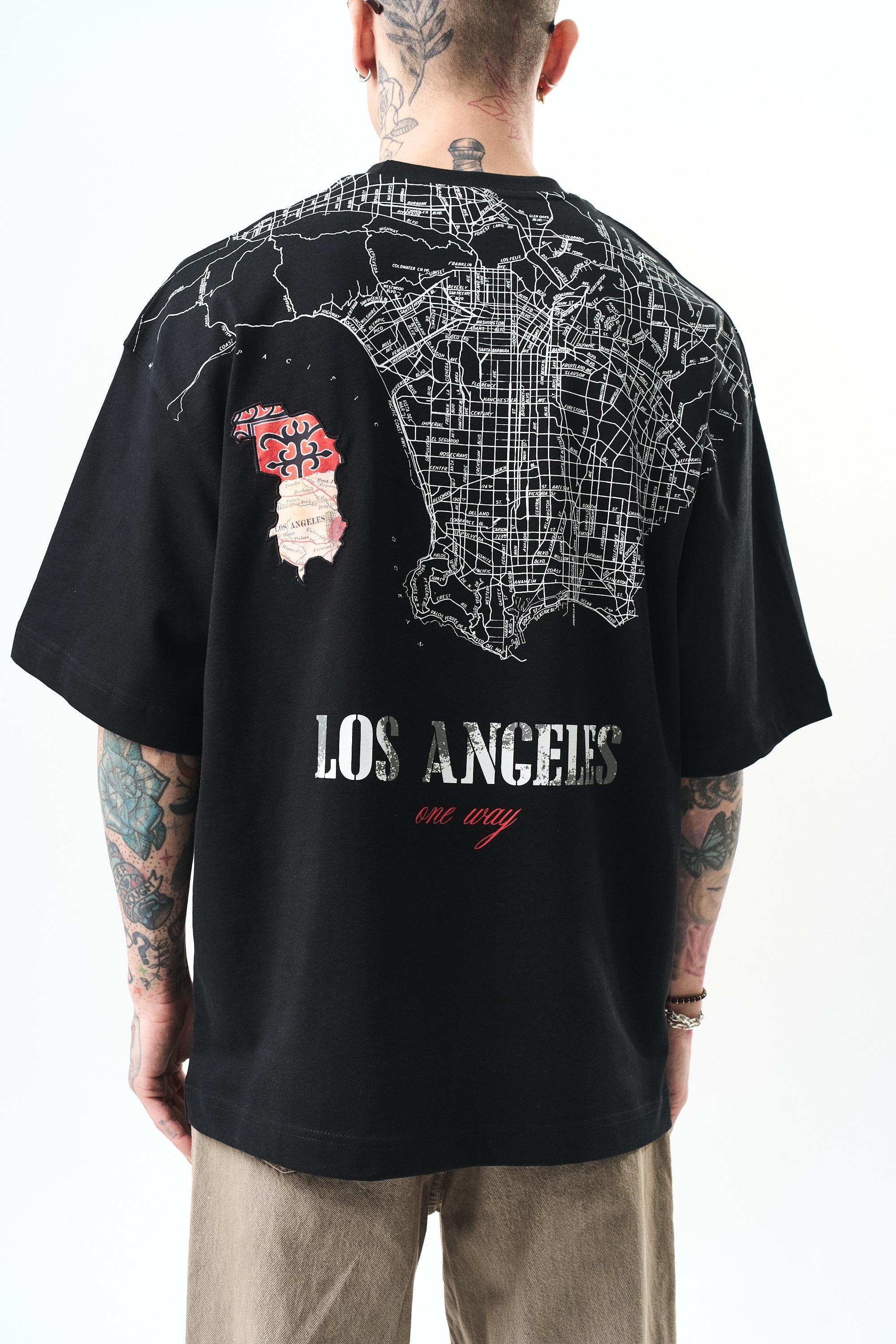erkek-los-angeles-baskili-oversize-t-s-e-a01b.jpg