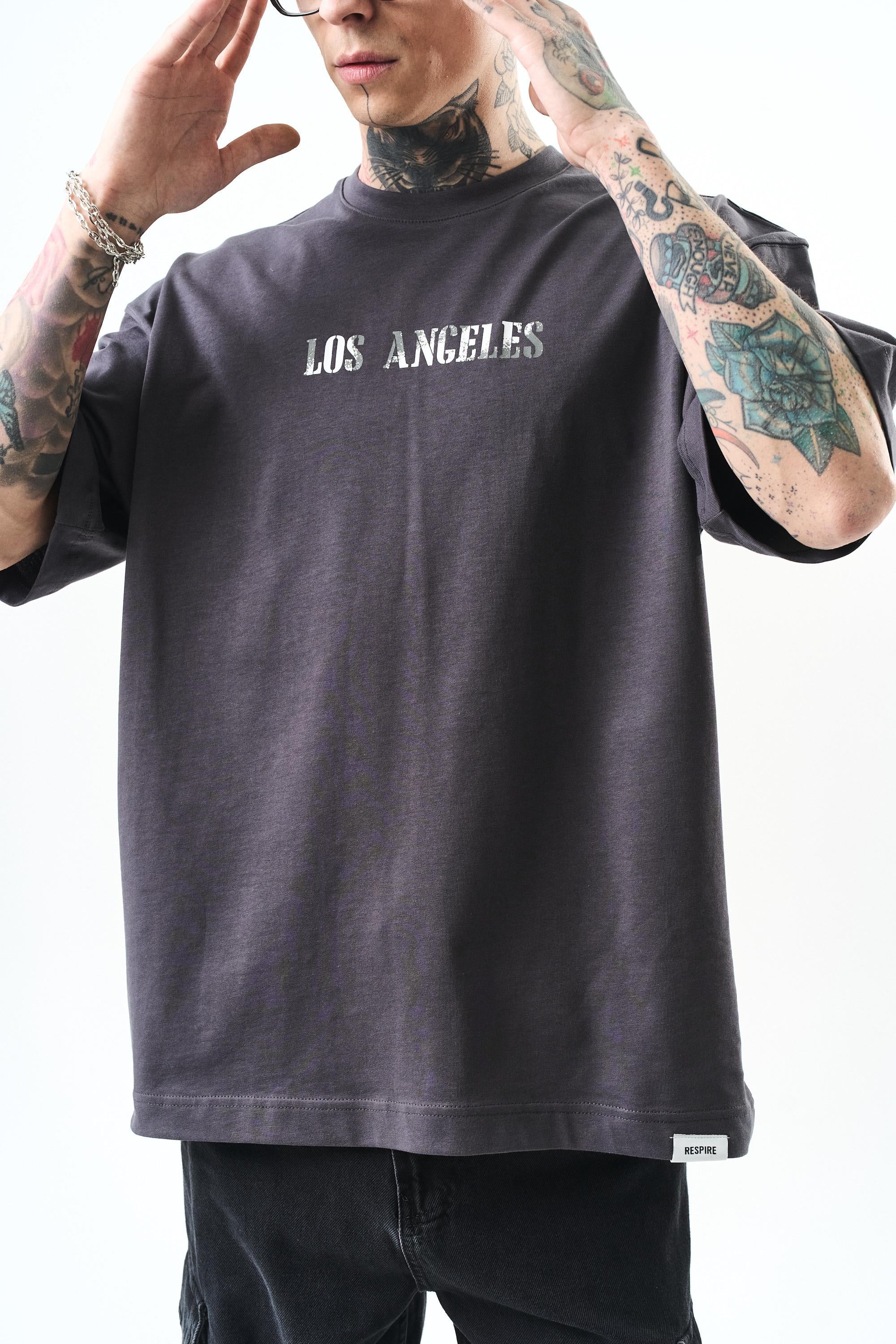 erkek-los-angeles-baskili-oversize-t-s-e9e413.jpg