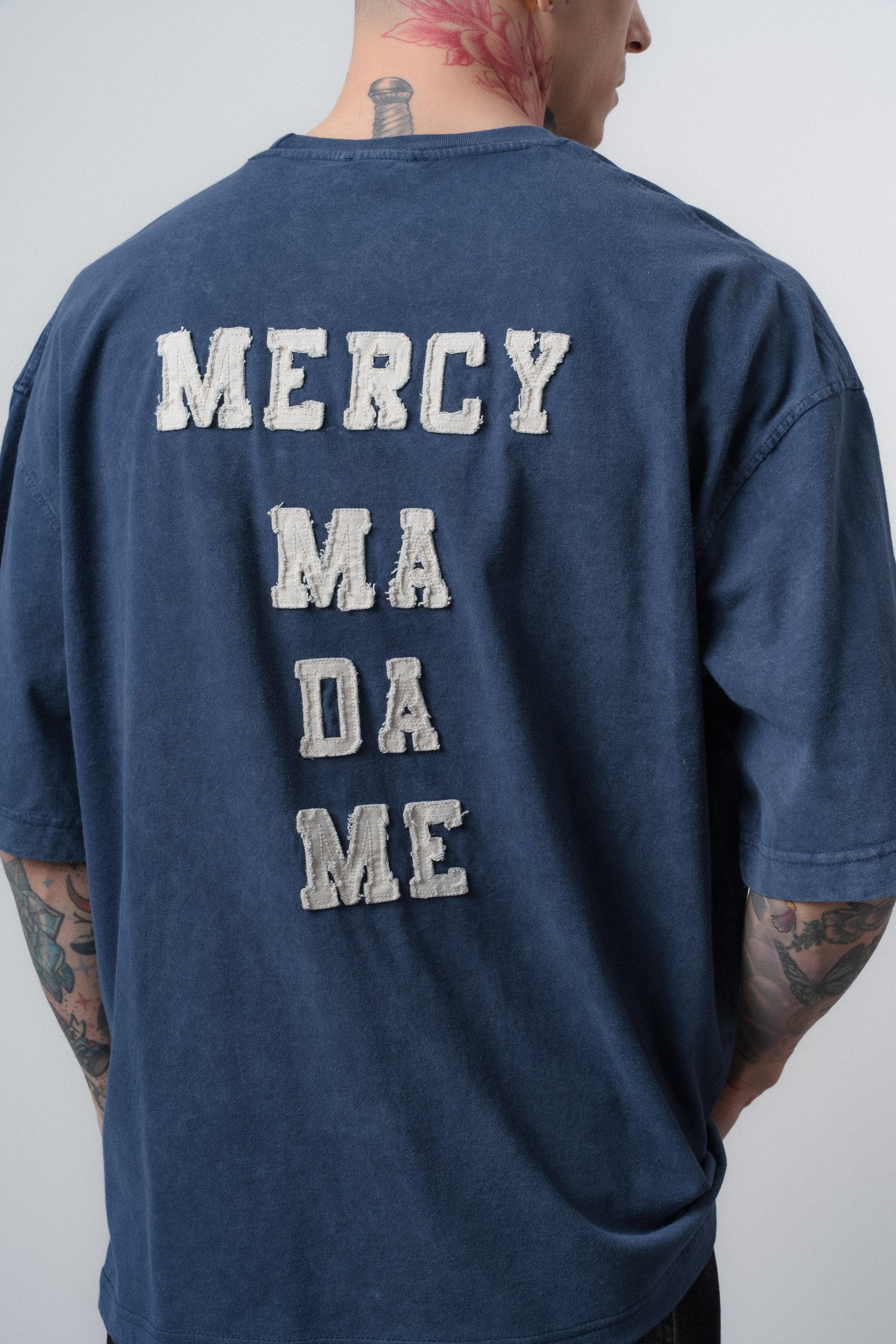 Erkek Mercy Nakışlı Yıkamalı Oversize T-Shirt Lacivert