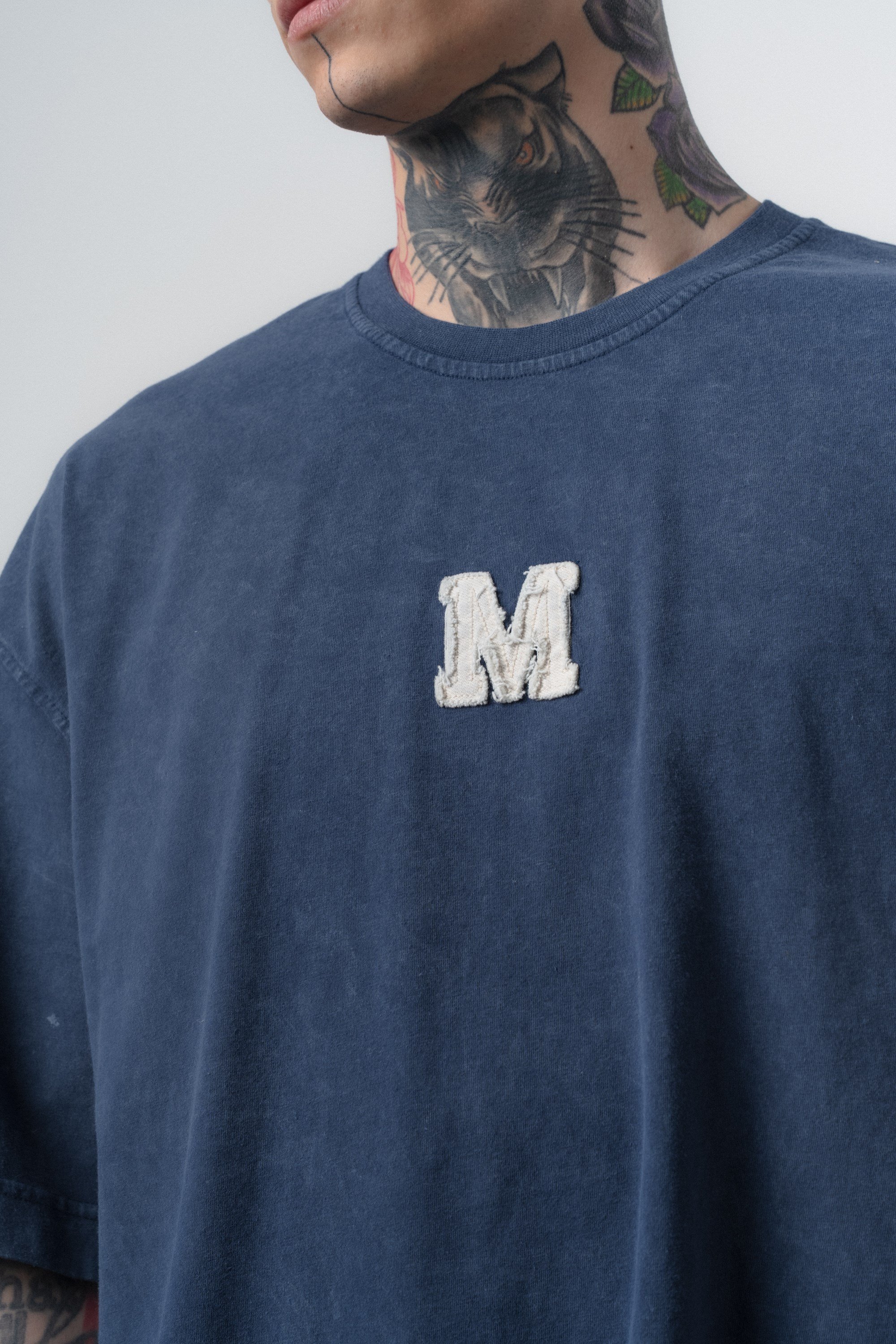 Erkek Mercy Nakışlı Yıkamalı Oversize T-Shirt Lacivert