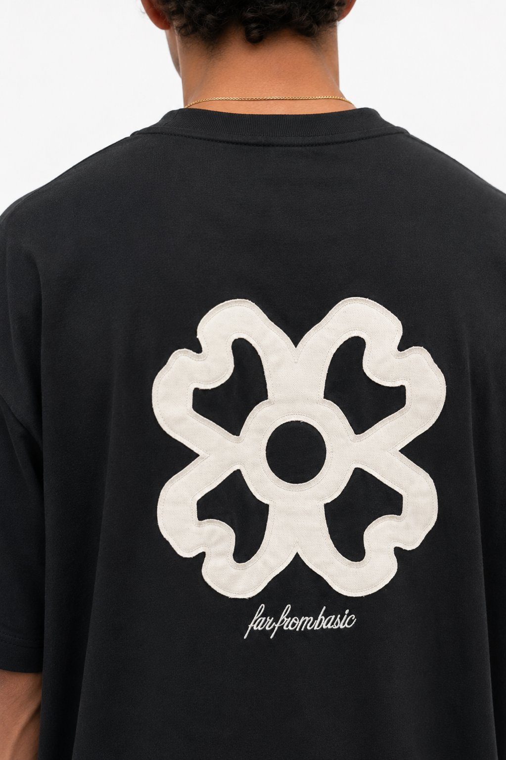Erkek Nakış Detaylı Oversize T-Shirt Siyah