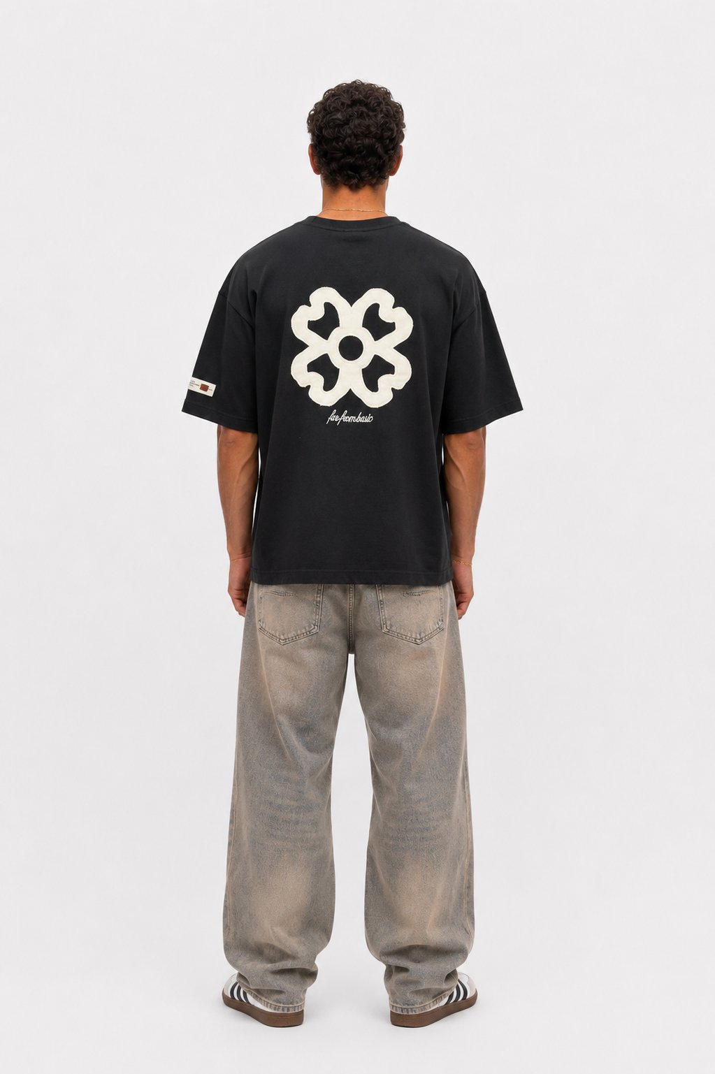 Erkek Nakış Detaylı Oversize T-Shirt Siyah