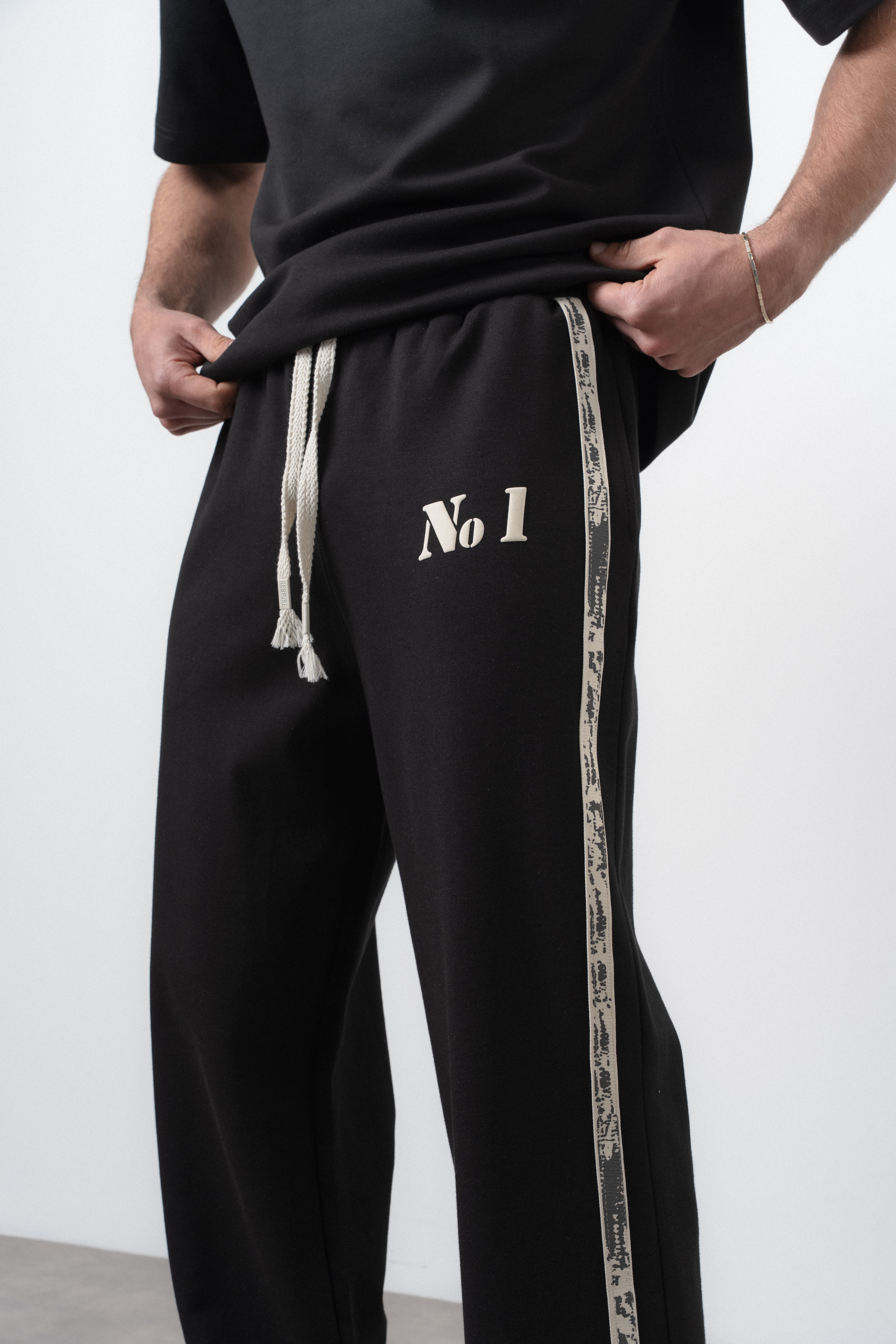 Erkek No1 Şerit Detaylı Baggy Eşofman Altı Siyah