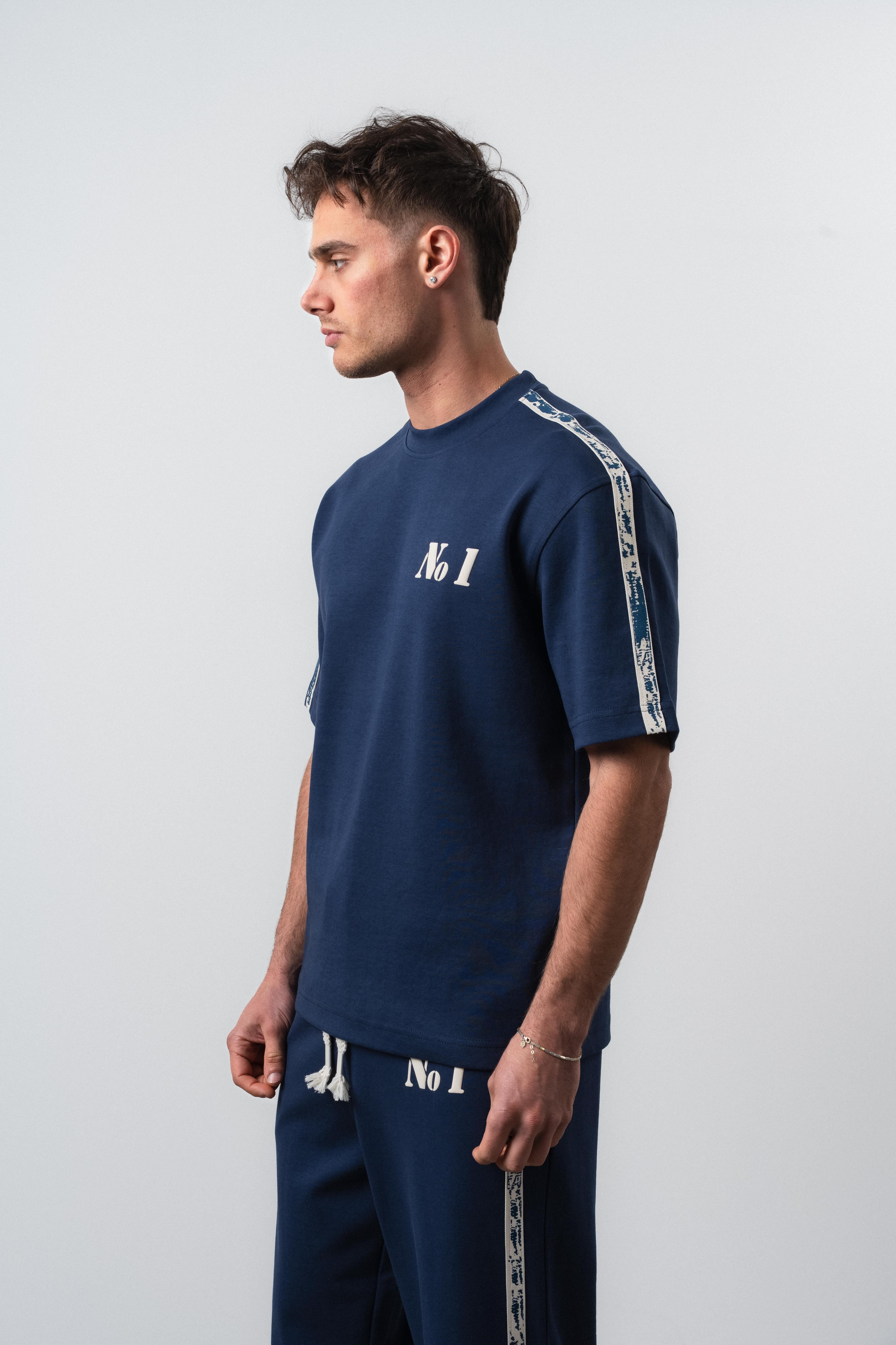 Erkek No1 Şerit Detaylı Regular Fit T-Shirt Lacivert