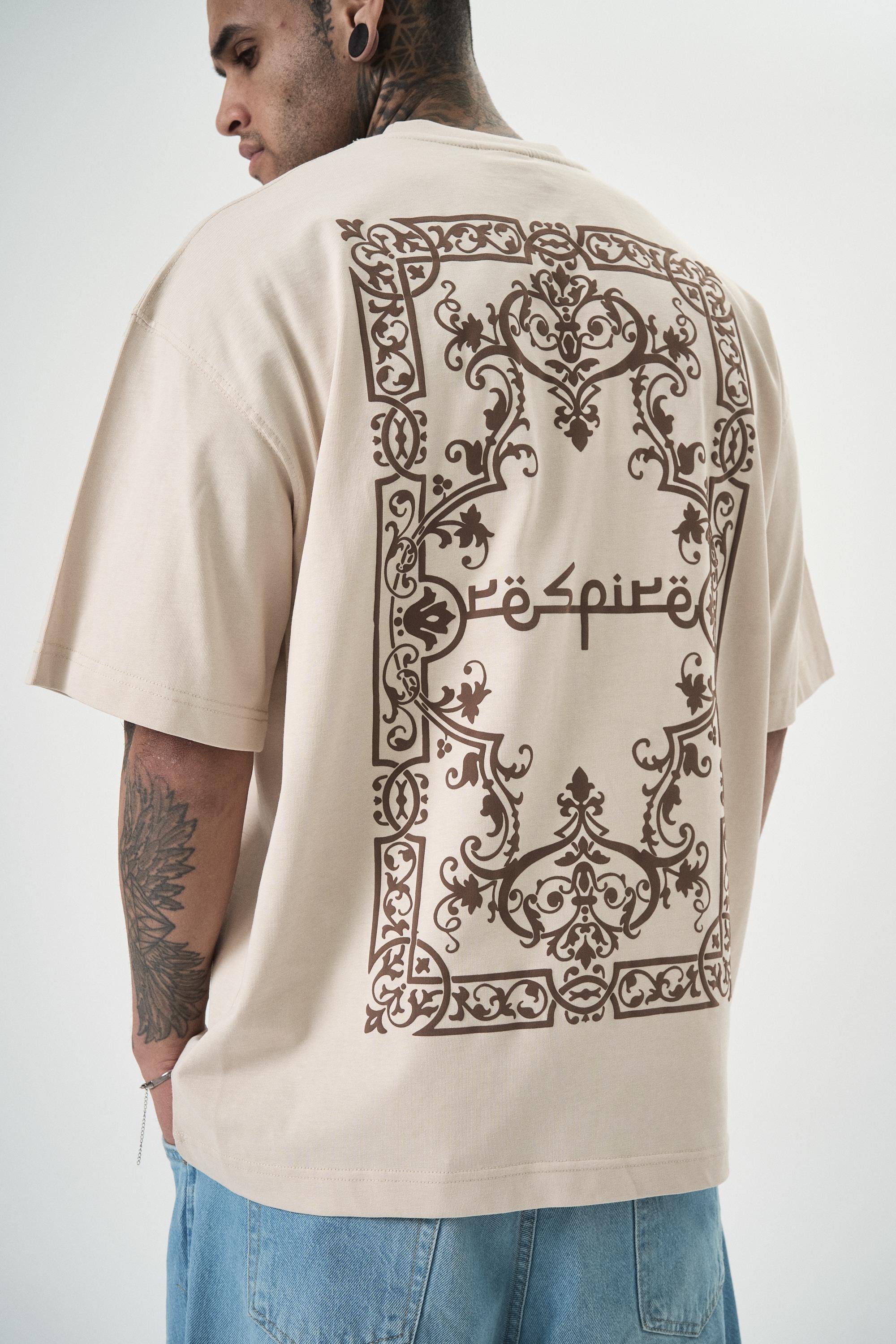 erkek-ornaments-baskili-oversize-t-shi-2e7-8b.jpg