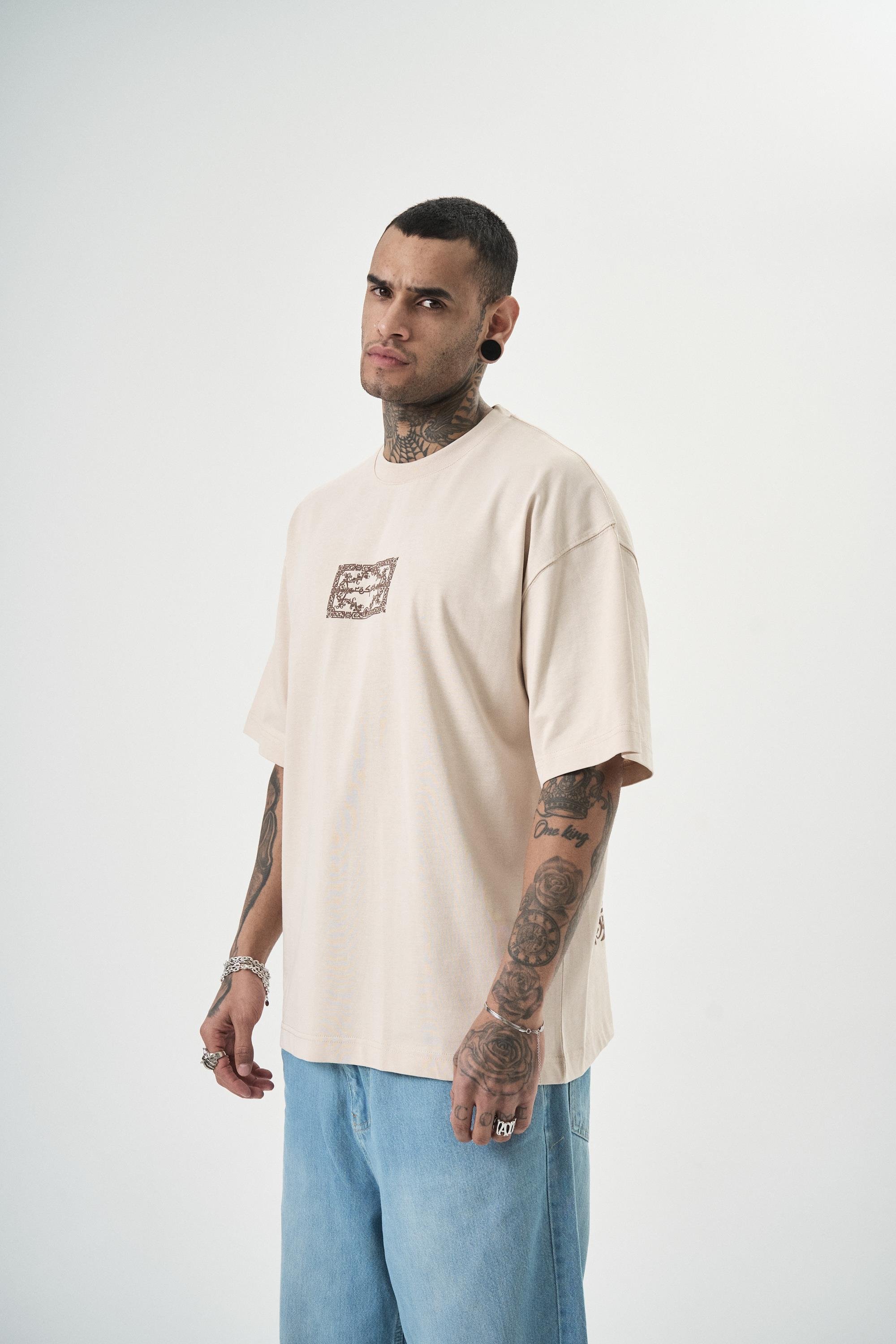 erkek-ornaments-baskili-oversize-t-shi-4a4c-a.jpg