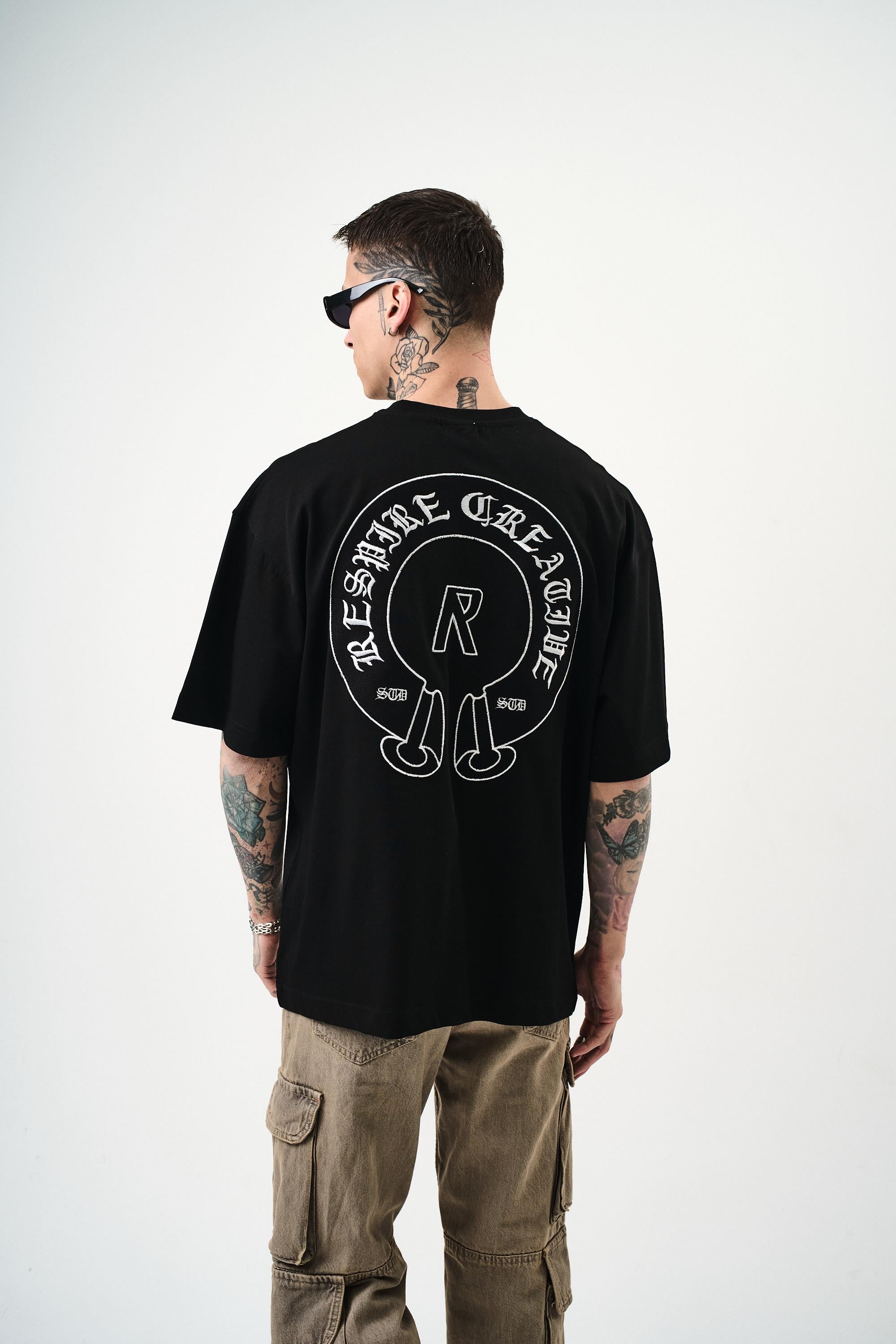Erkek R Creative Nakışlı Oversize T-Shirt Siyah
