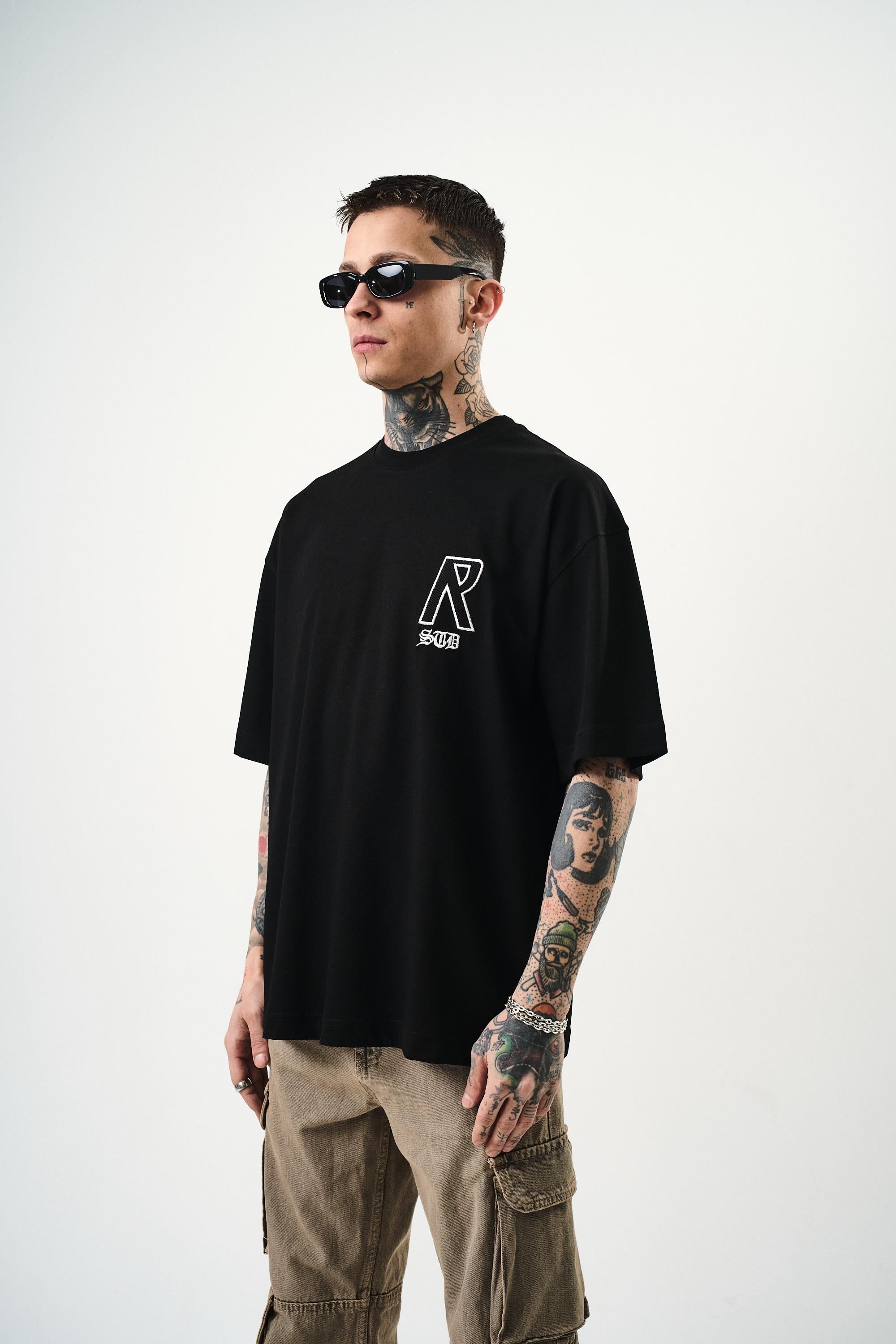 Erkek R Creative Nakışlı Oversize T-Shirt Siyah