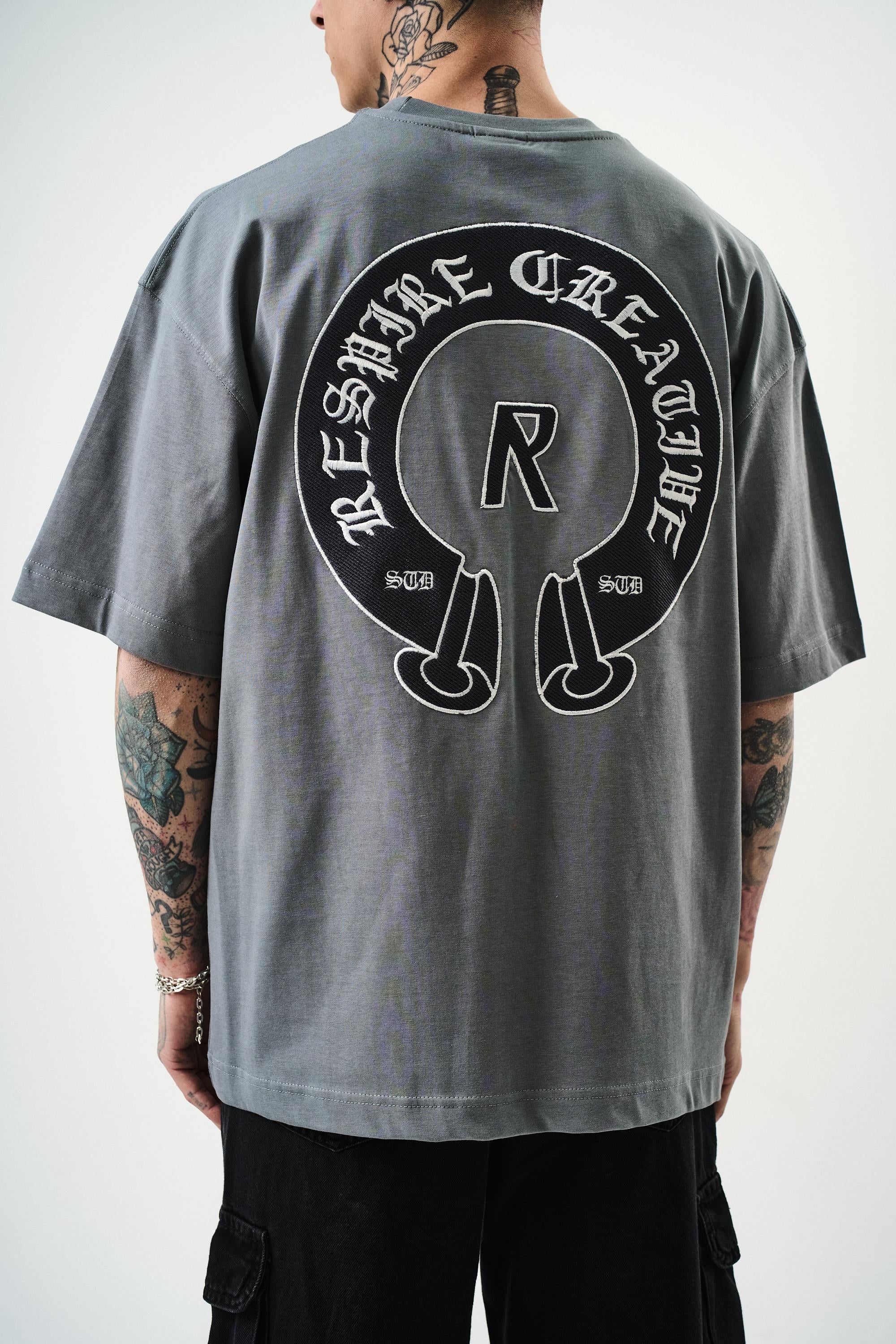 Erkek R Creative Nakışlı Oversize T-Shirt Füme