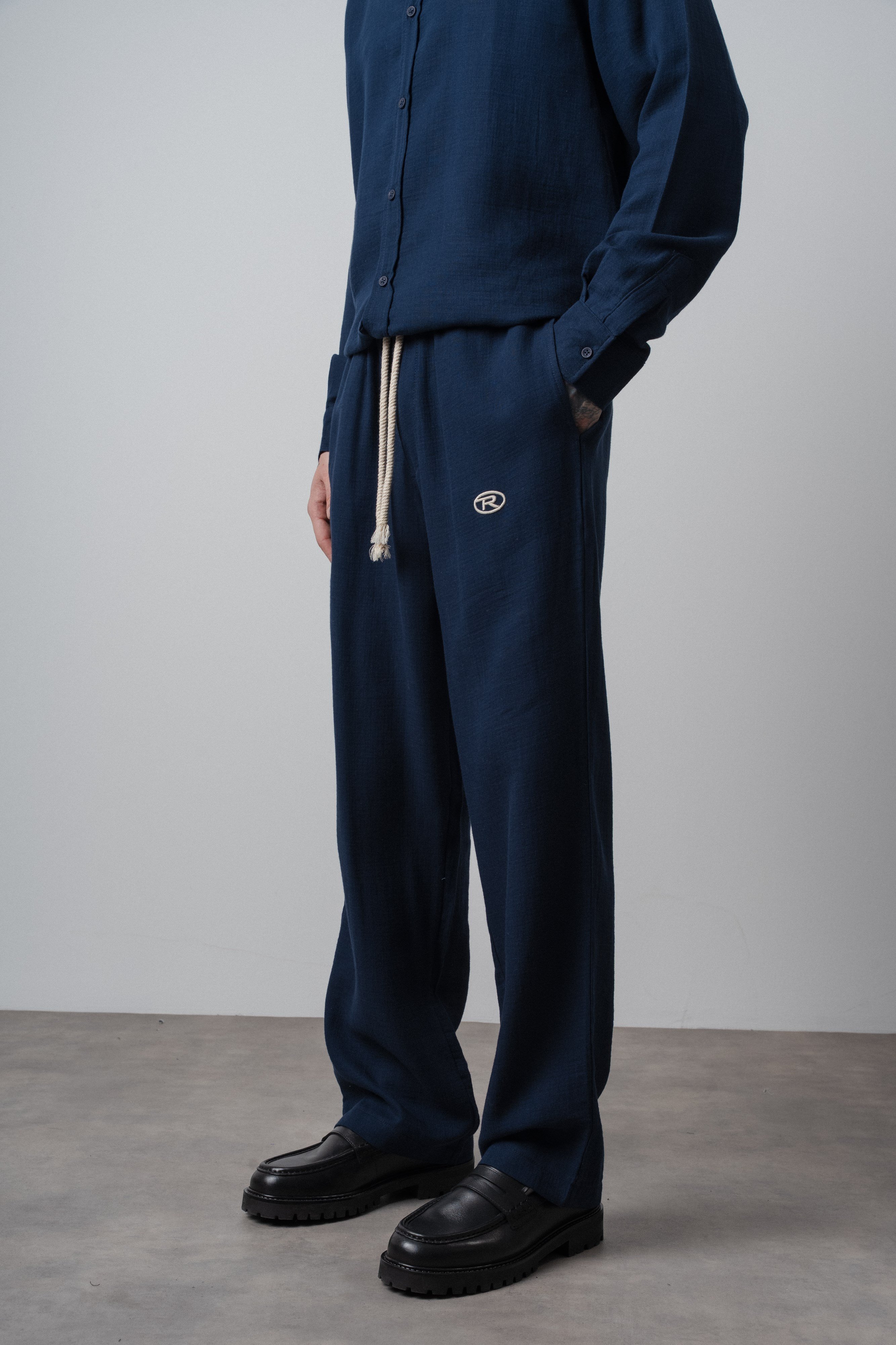 Erkek R Nakışlı Müslin Baggy Pantolon Lacivert