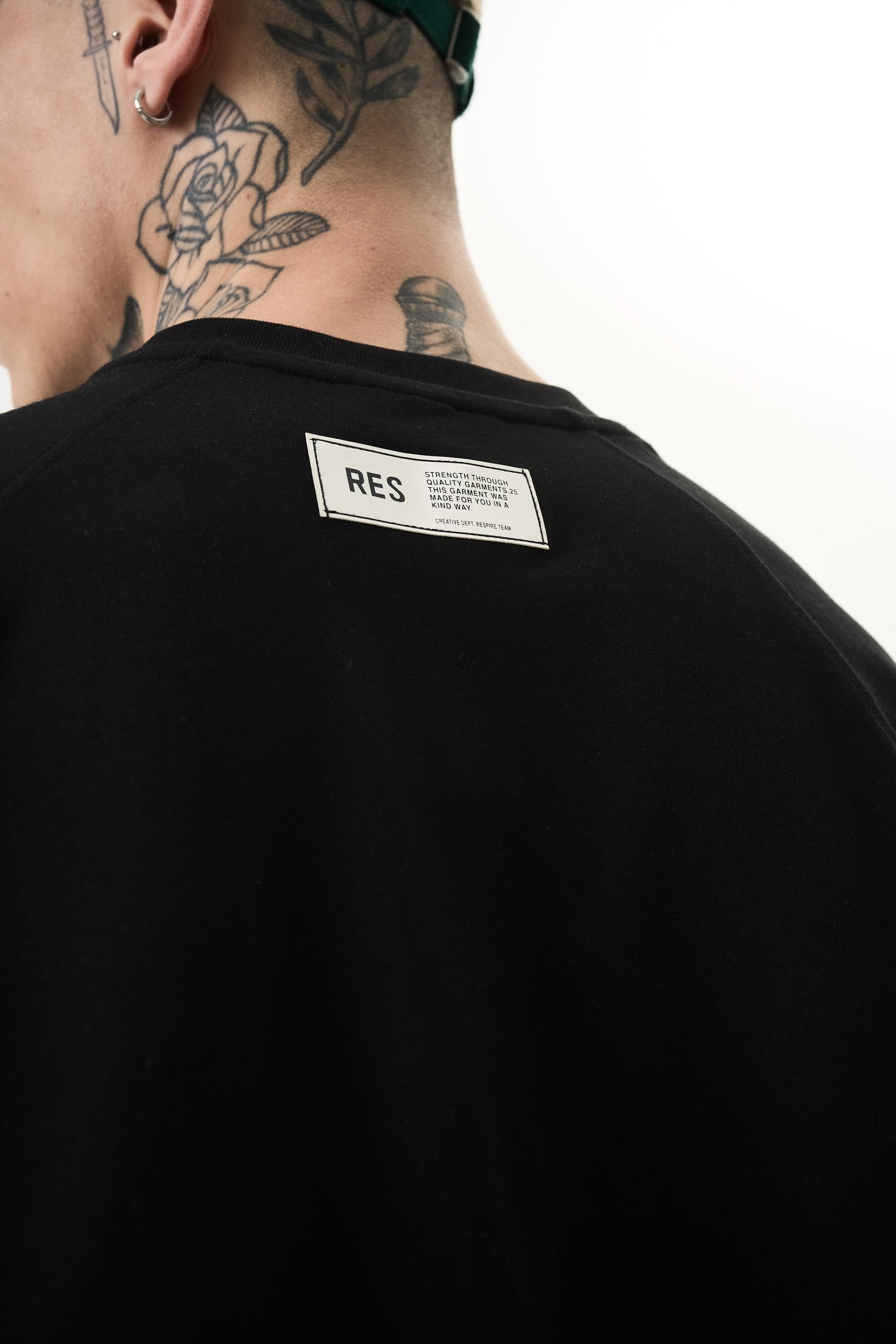 erkek-r-nakisli-oversize-t-shirt-siyah-3c-3b9.jpg