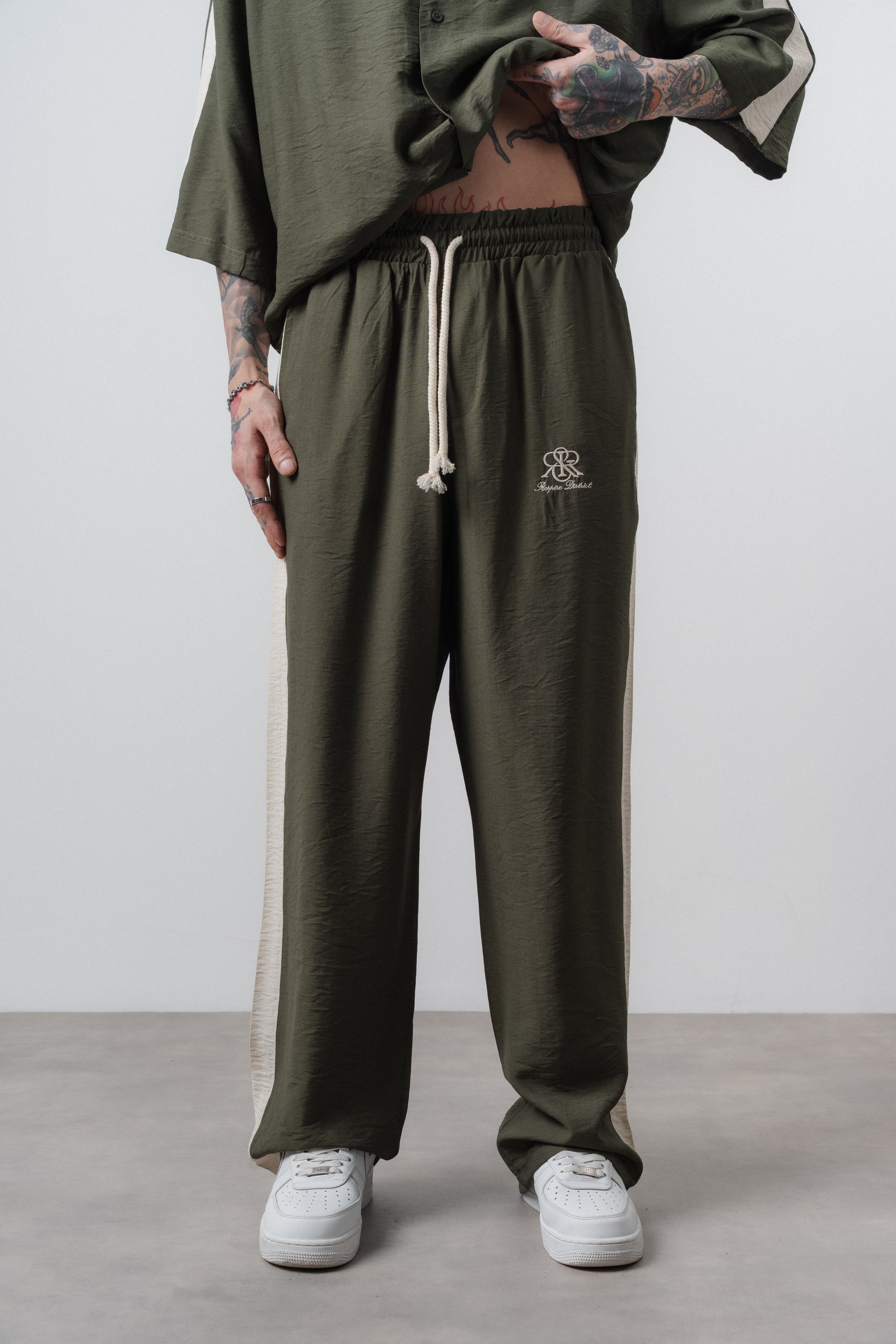 Erkek Respire District Nakışlı Baggy Pantolon Haki