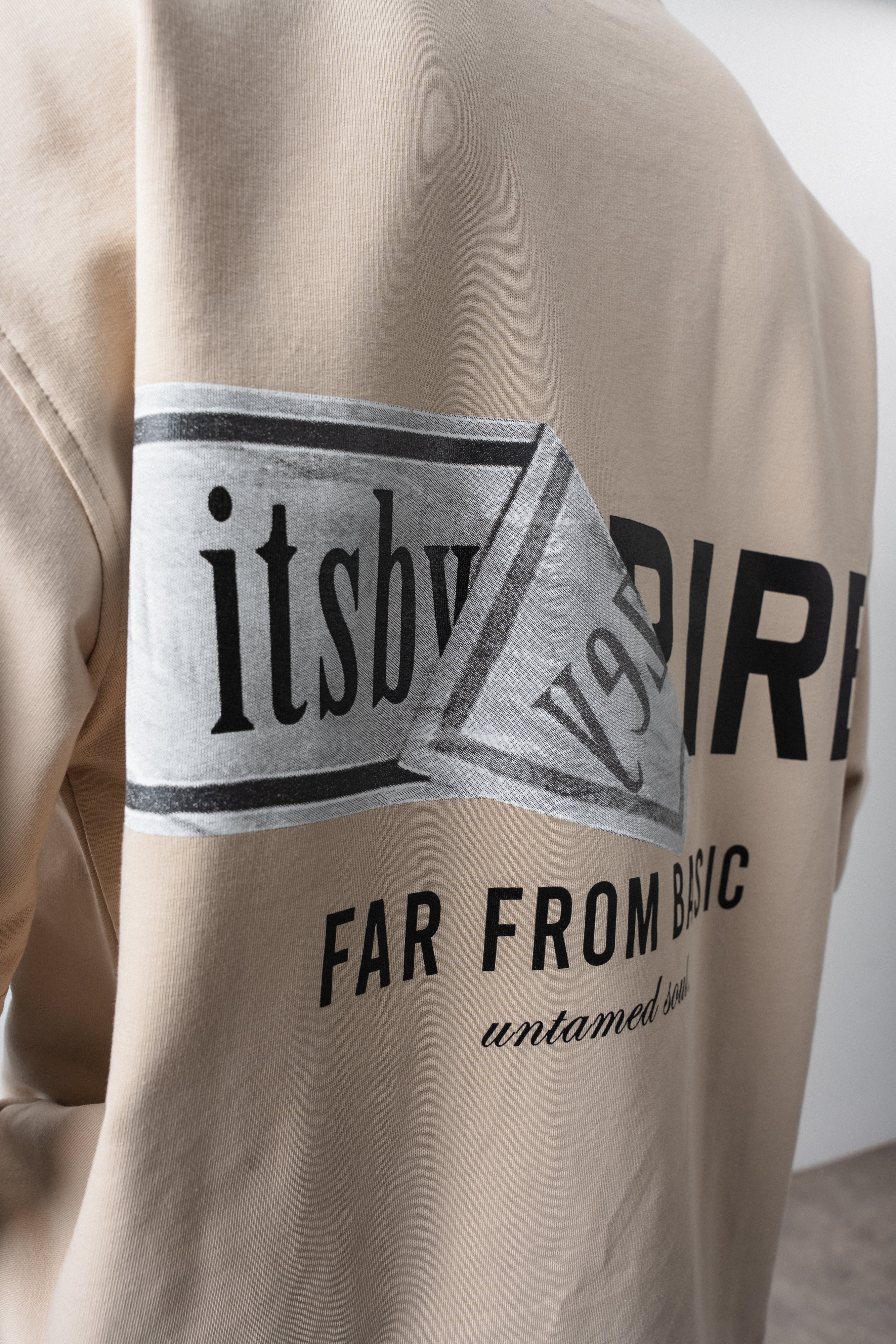 Erkek Respire x Itsbyzey Baskılı Oversize T-Shirt Bej