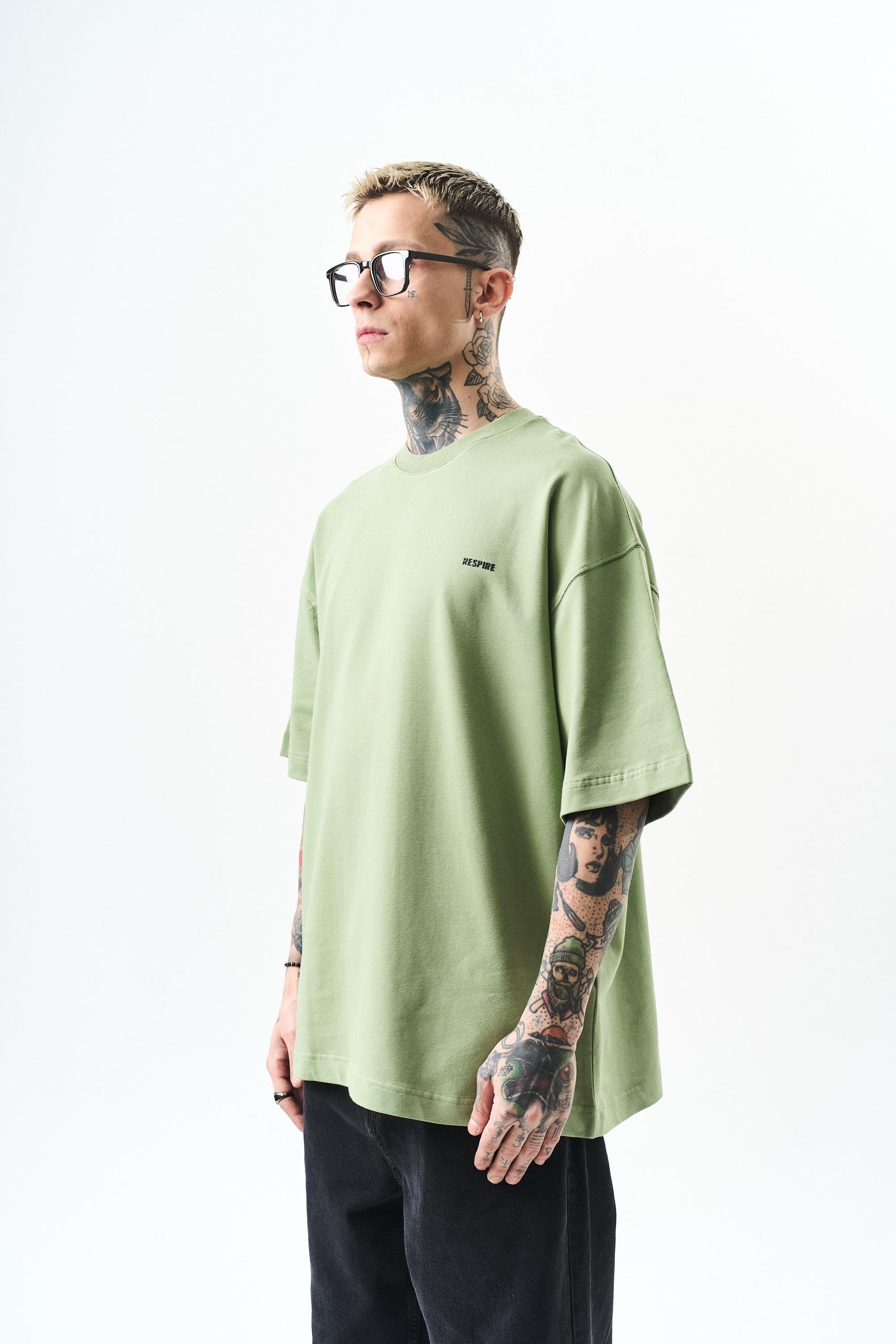 Erkek Respire Yazı Detaylı Oversize T-Shirt Yağ Yeşili