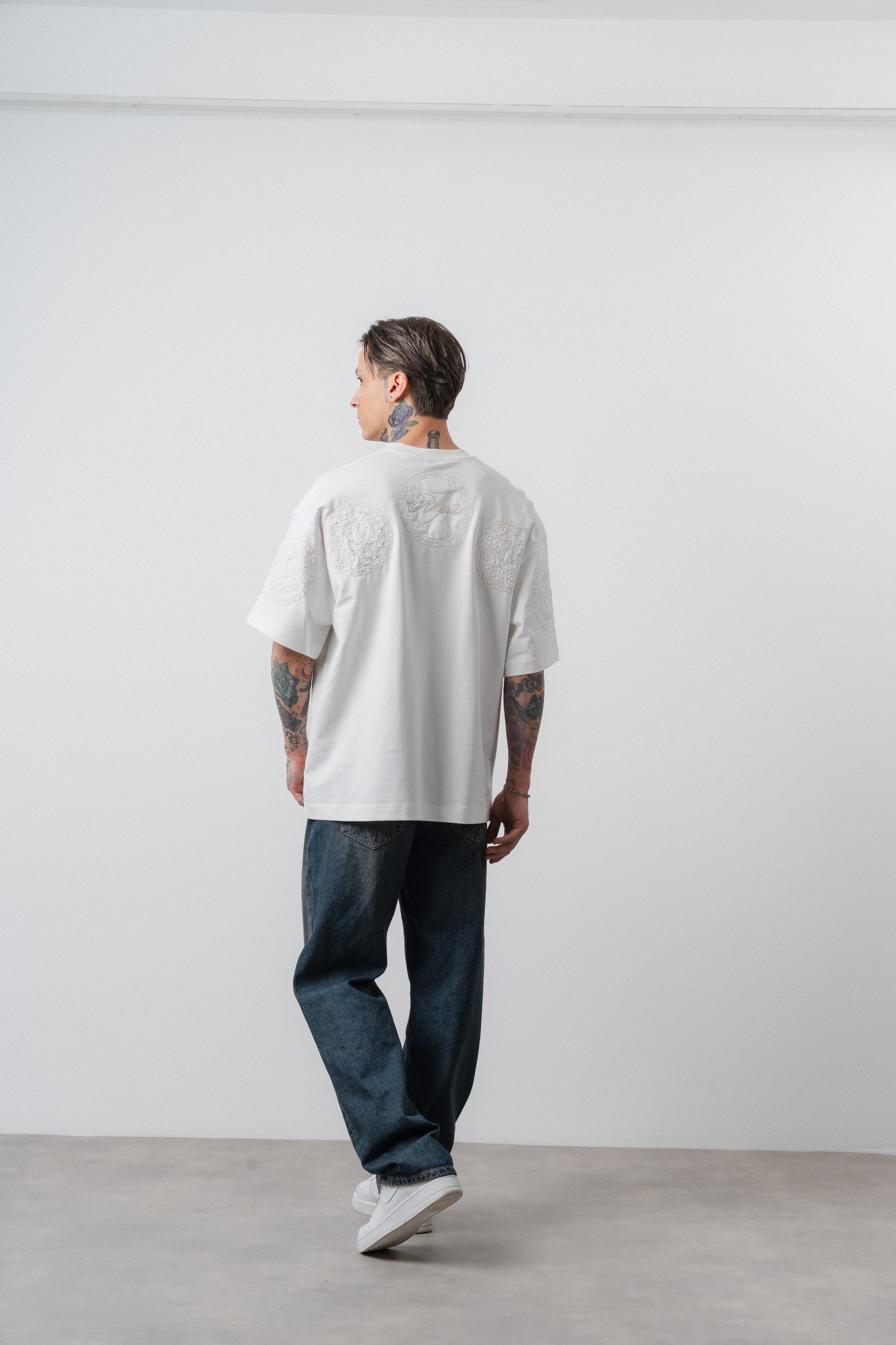 erkek-rosette-nakis-detayli-oversize-t-874d-b.jpg
