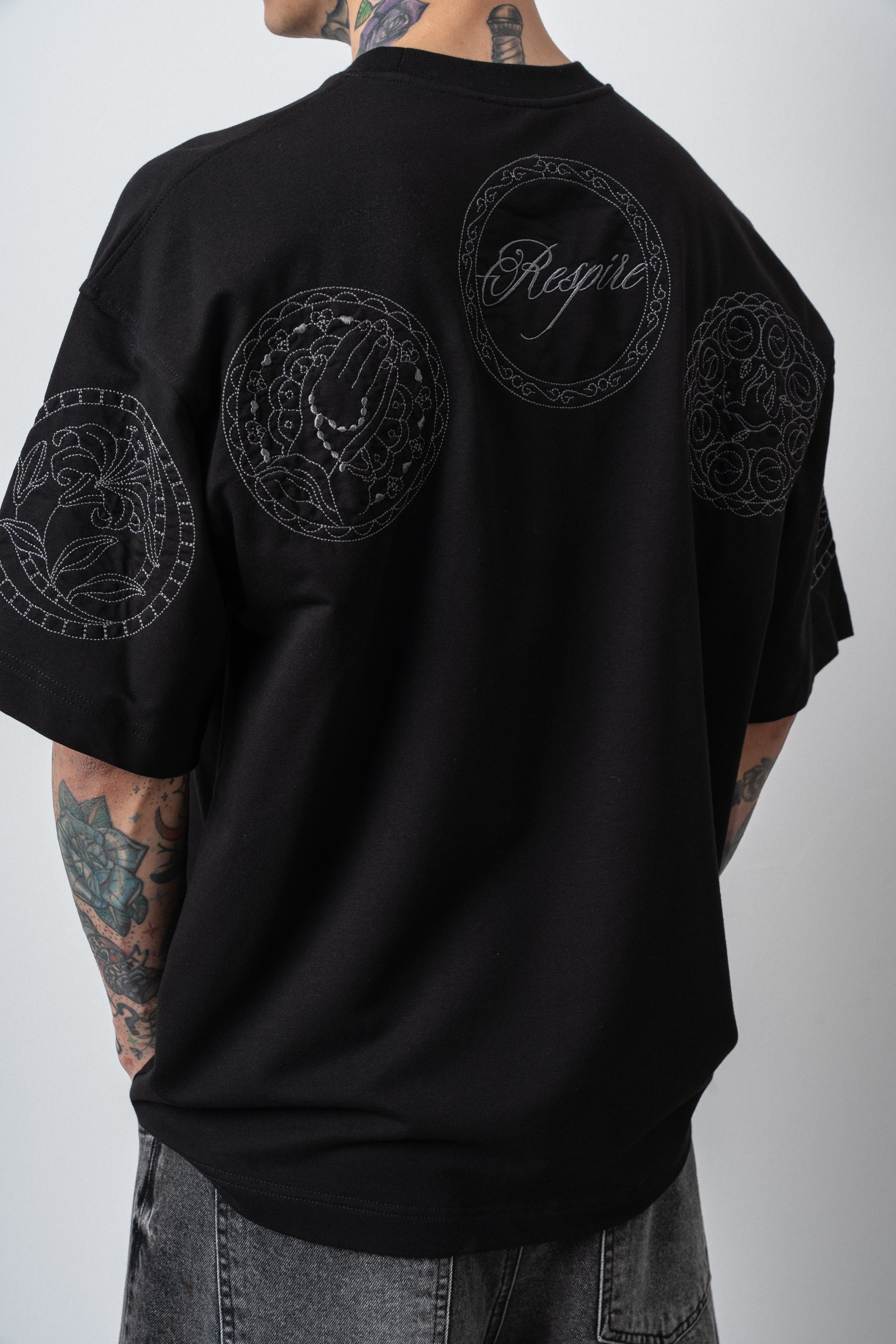 Erkek Rosette Nakış Detaylı Oversize T-Shirt Siyah
