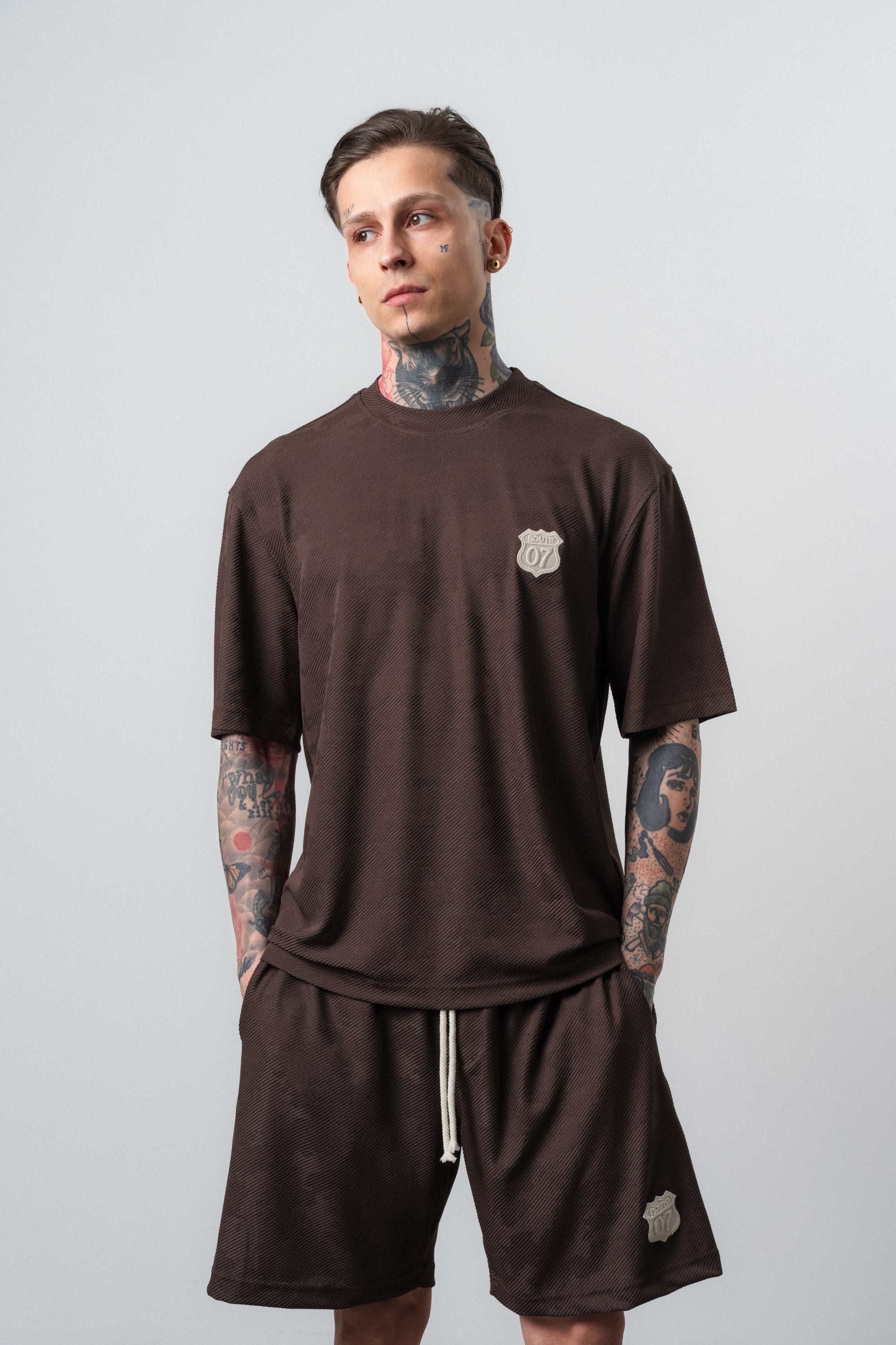 Erkek Route 07 Arma Detaylı Regular Fit T-Shirt Kahve