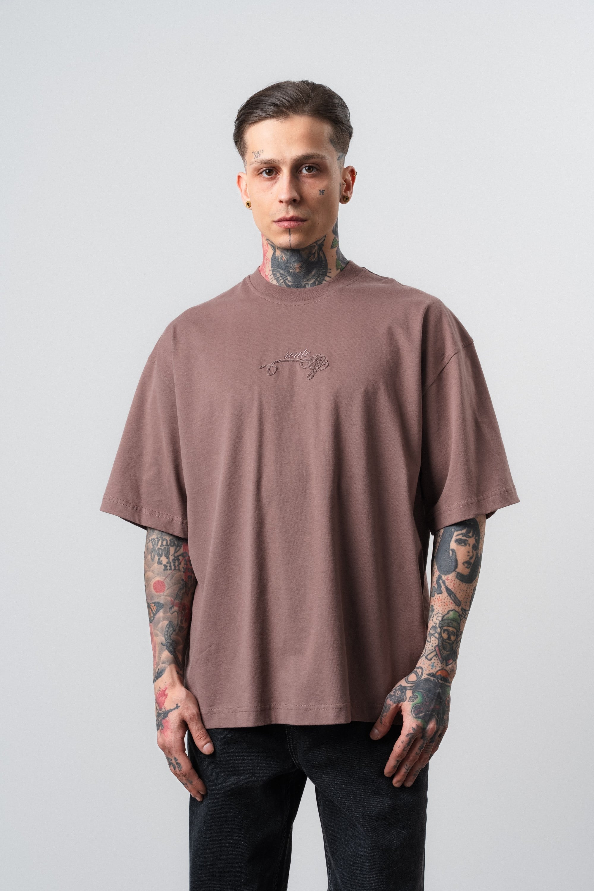 Erkek Route Nakışlı Oversize T-Shirt Kahve