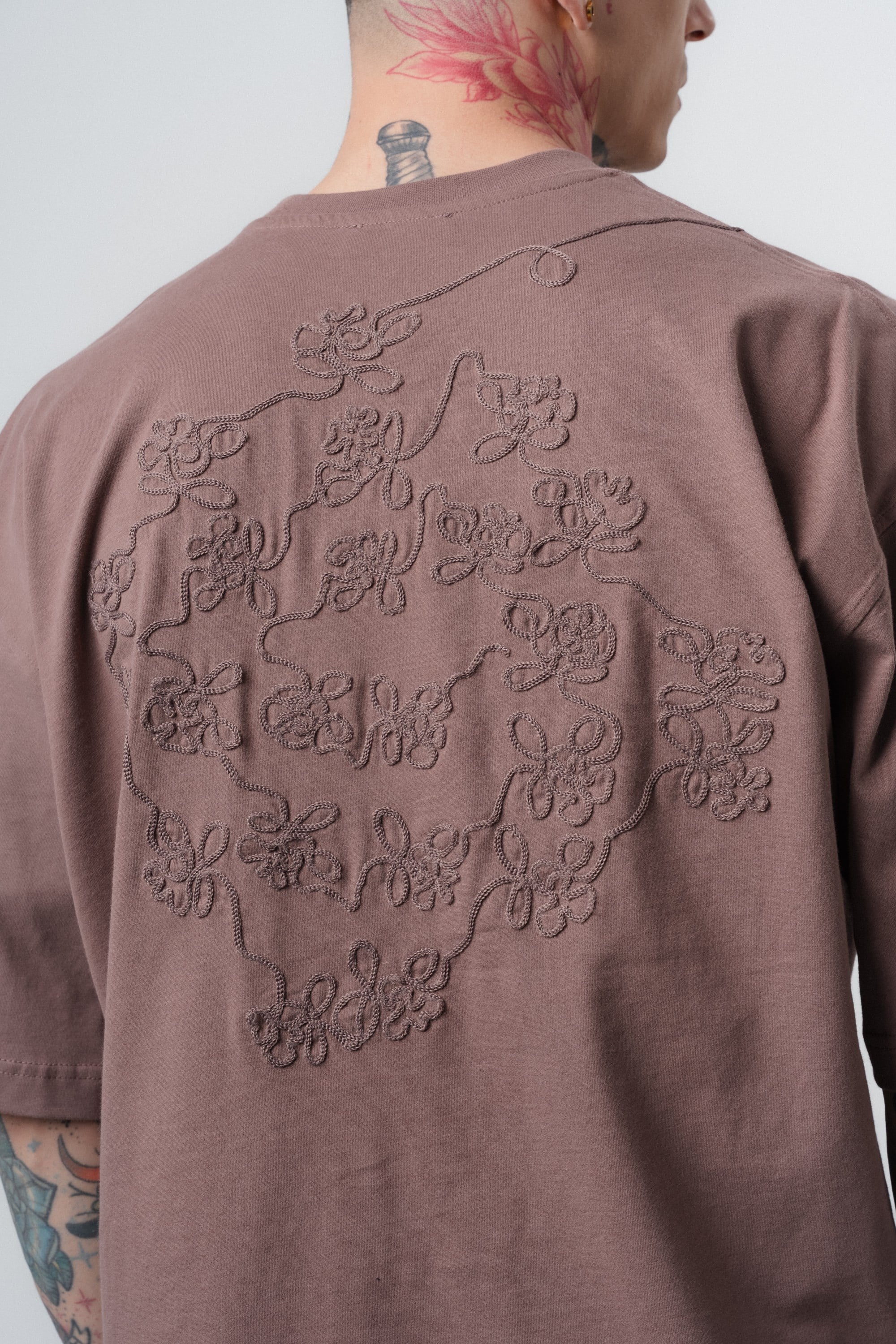 Erkek Route Nakışlı Oversize T-Shirt Kahve