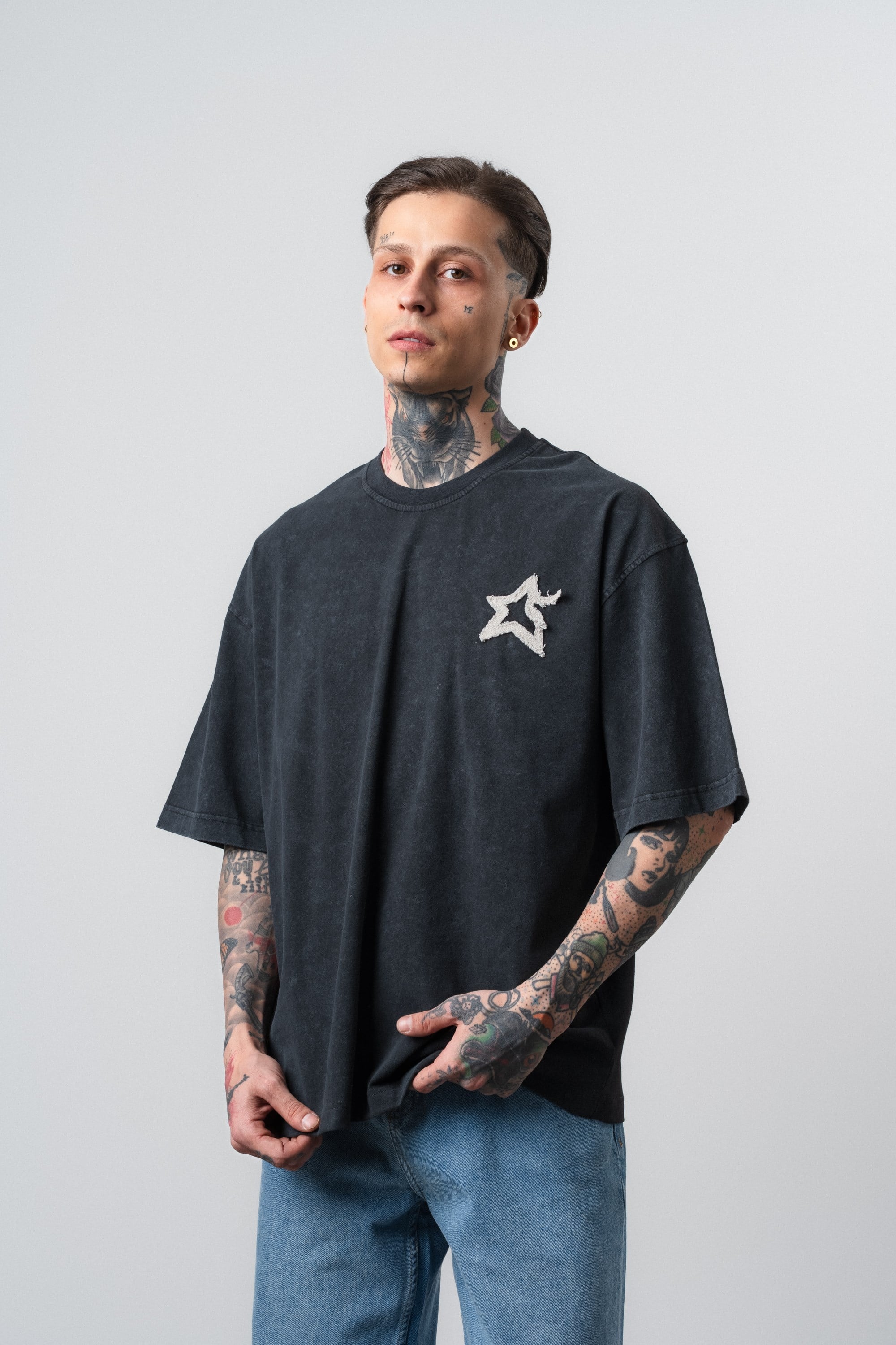 Erkek Saint Nakışlı Yıkamalı Oversize T-Shirt Siyah