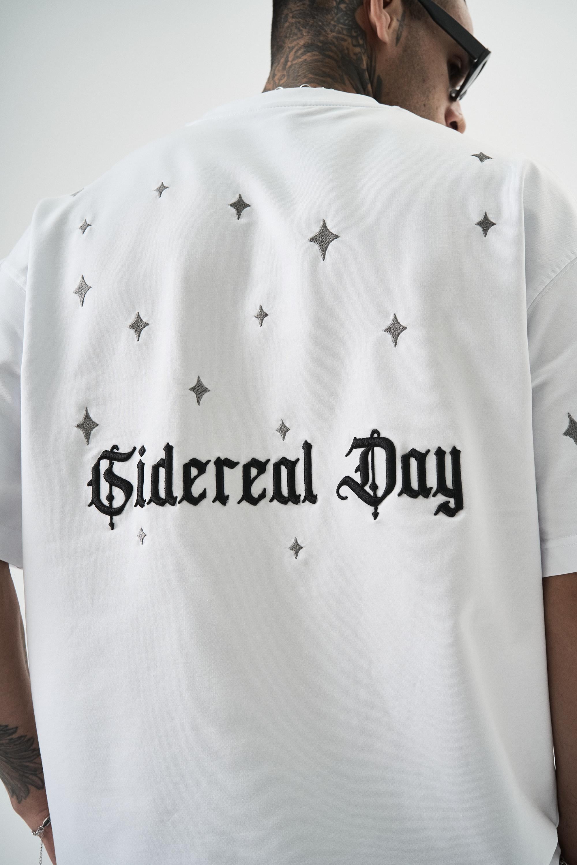 erkek-sidereal-nakisli-oversize-t-shir-c06a40.jpg