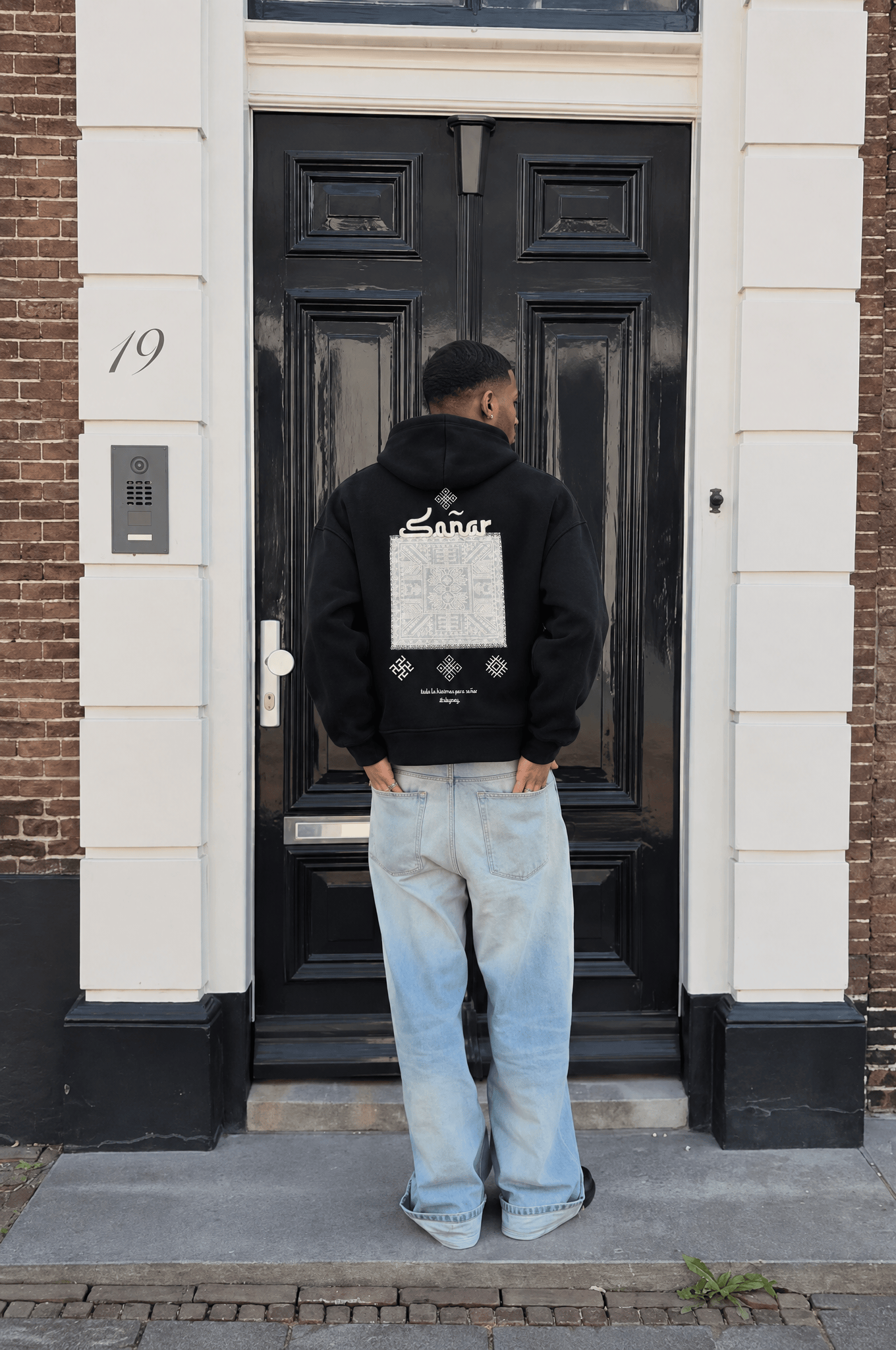 Erkek Sonar Nakışlı Oversize Hoodie Siyah