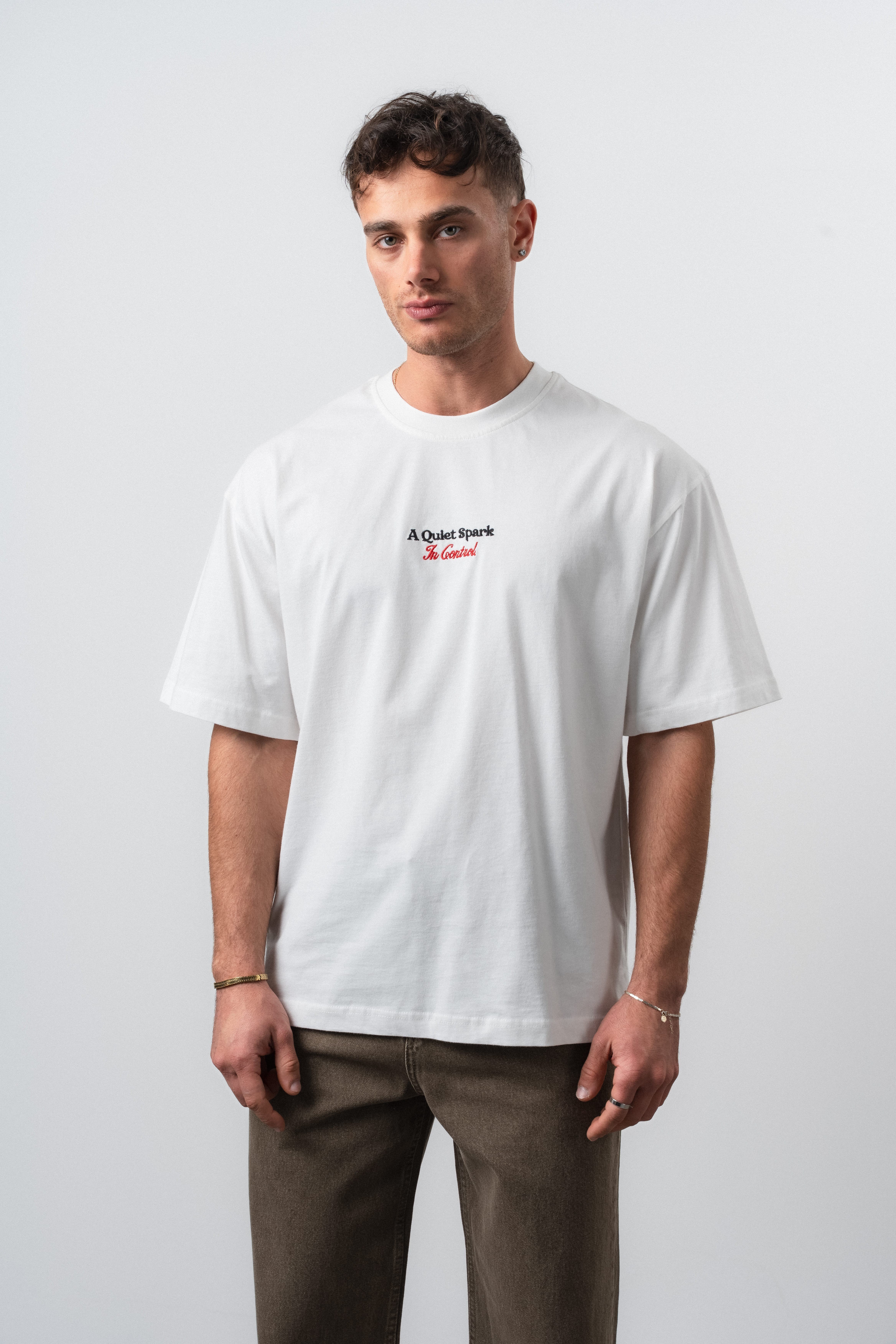 Erkek Spark Nakışlı Oversize T-Shirt Ekru